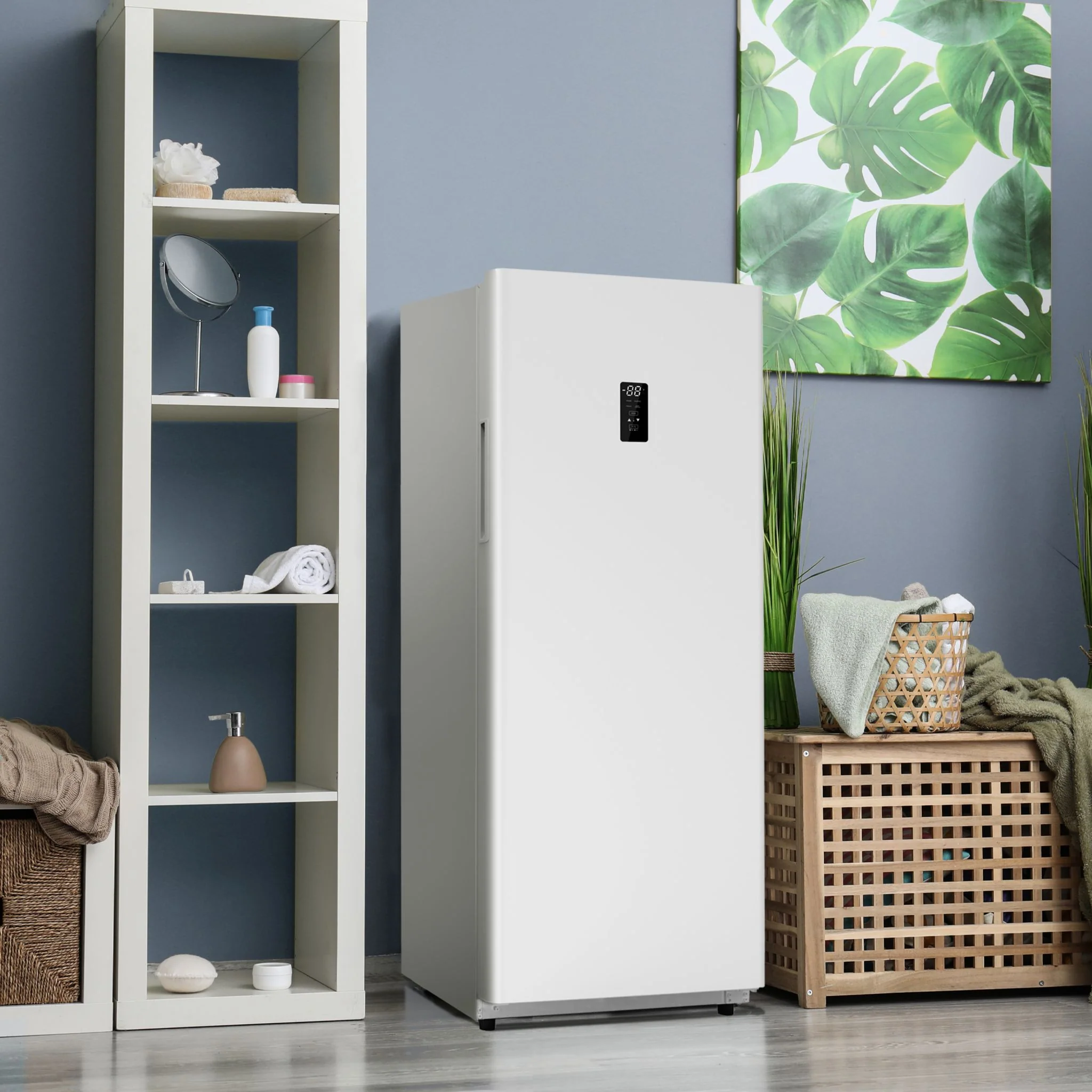 Danby 14.0 cu. ft. Frost Free Convertible Upright Freezer  -White (DUF140A1WDB) - Image 16
