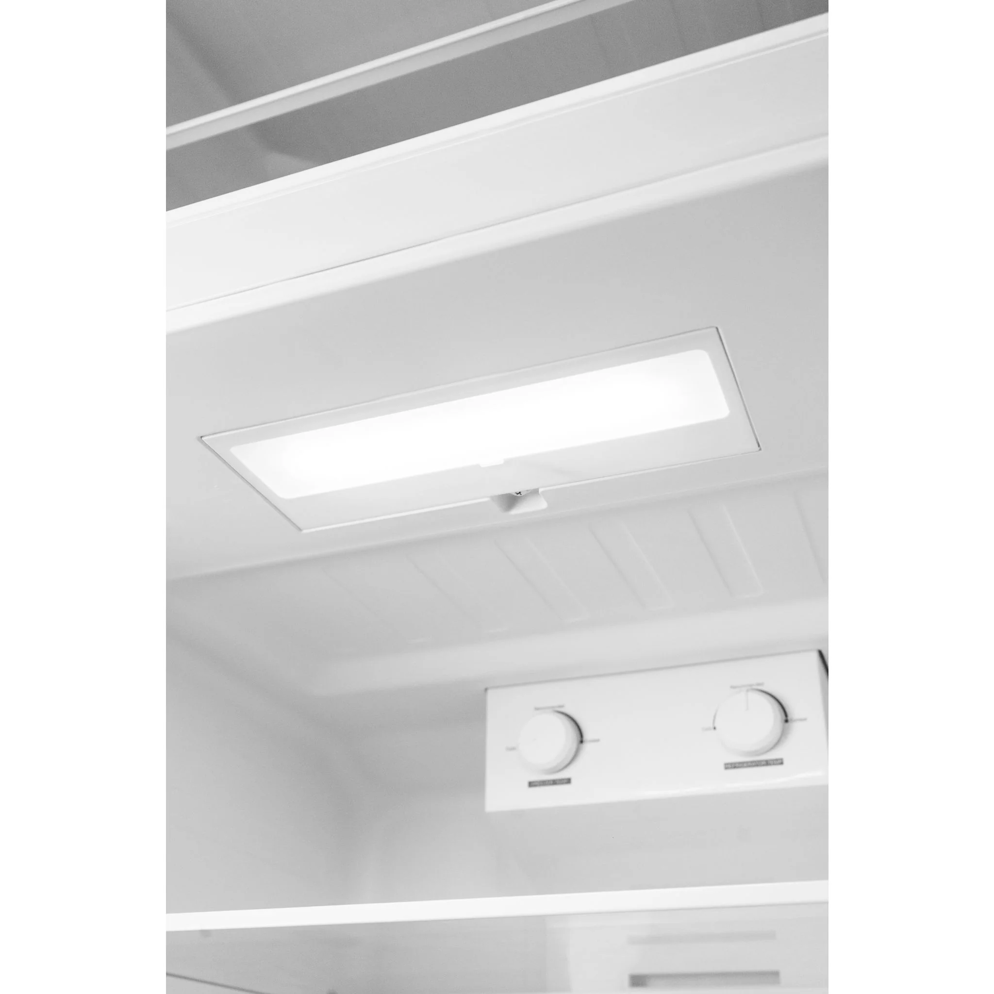 Danby 14.2 cu. ft. Apartment Size Fridge Top Mount  -White (DFF142E1WDB) - Image 4