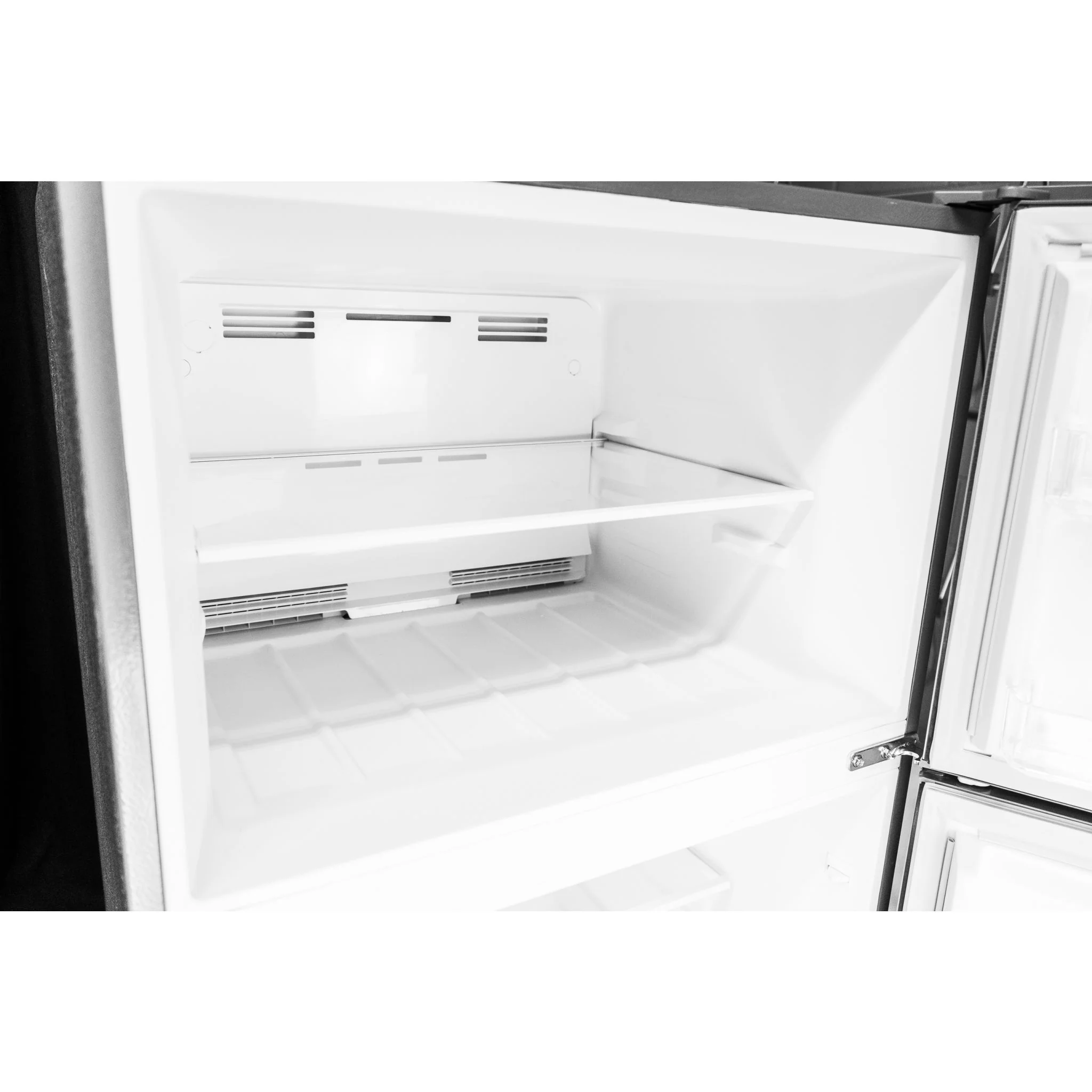 Danby 14.2 cu. ft. Apartment Size Fridge Top Mount  -White (DFF142E1WDB) - Image 7