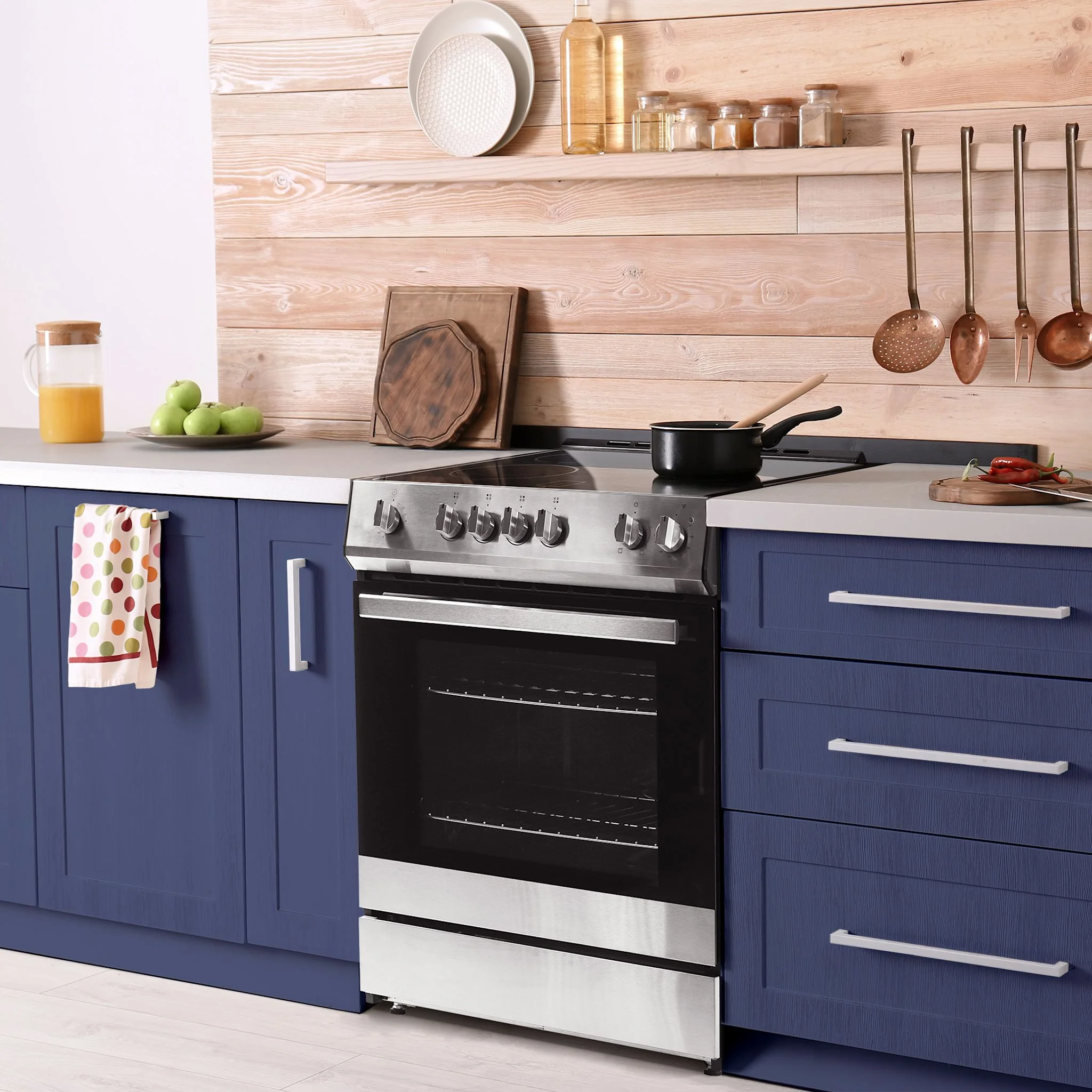 Danby 30” Slide in Smooth Top Electric Range with Knob Controls in  -Stainless Steel (DRRM300BSSC) - Image 13