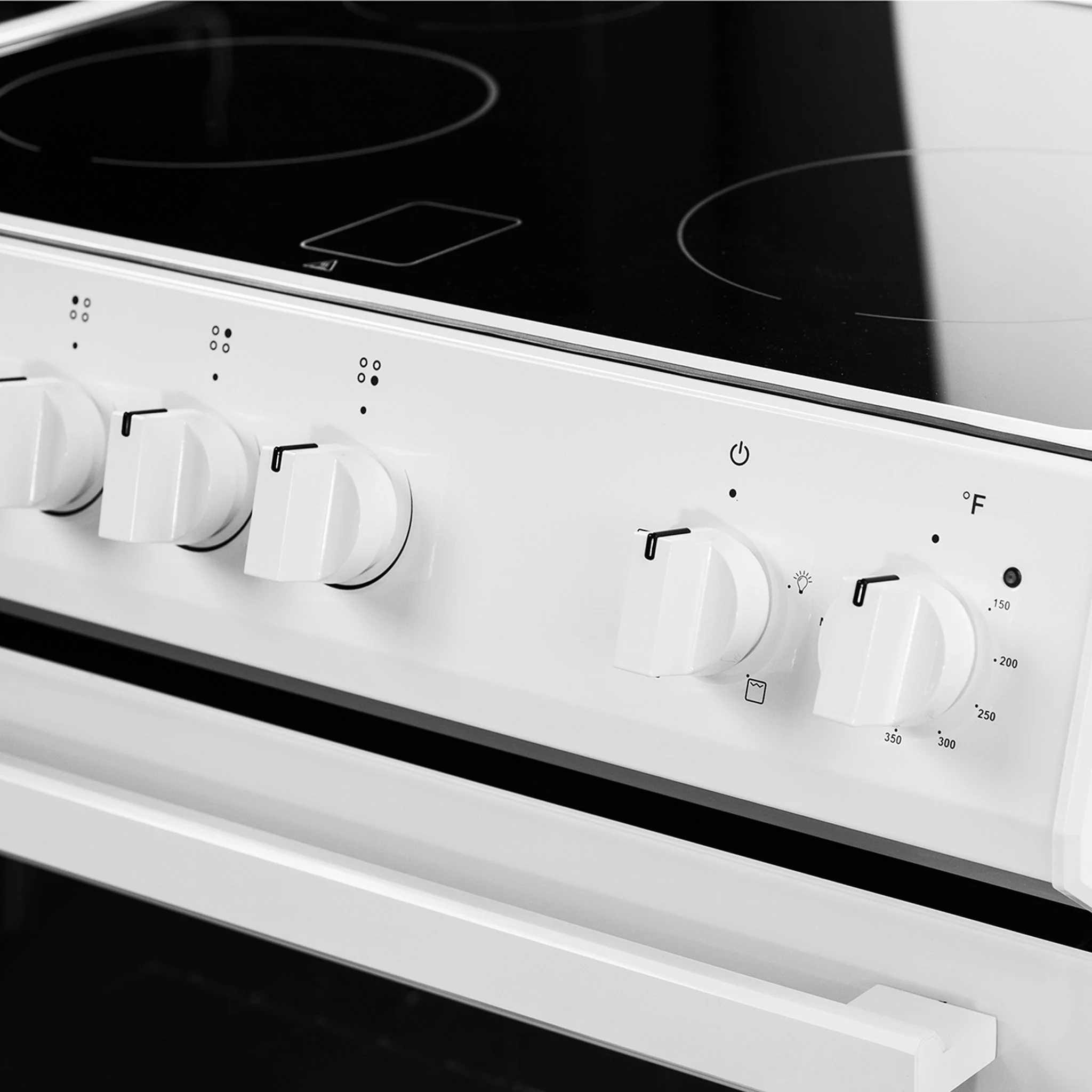 Danby 30” Slide in Smooth Top Electric Range with Knob Controls  -White (DRRM300WC) - Image 11