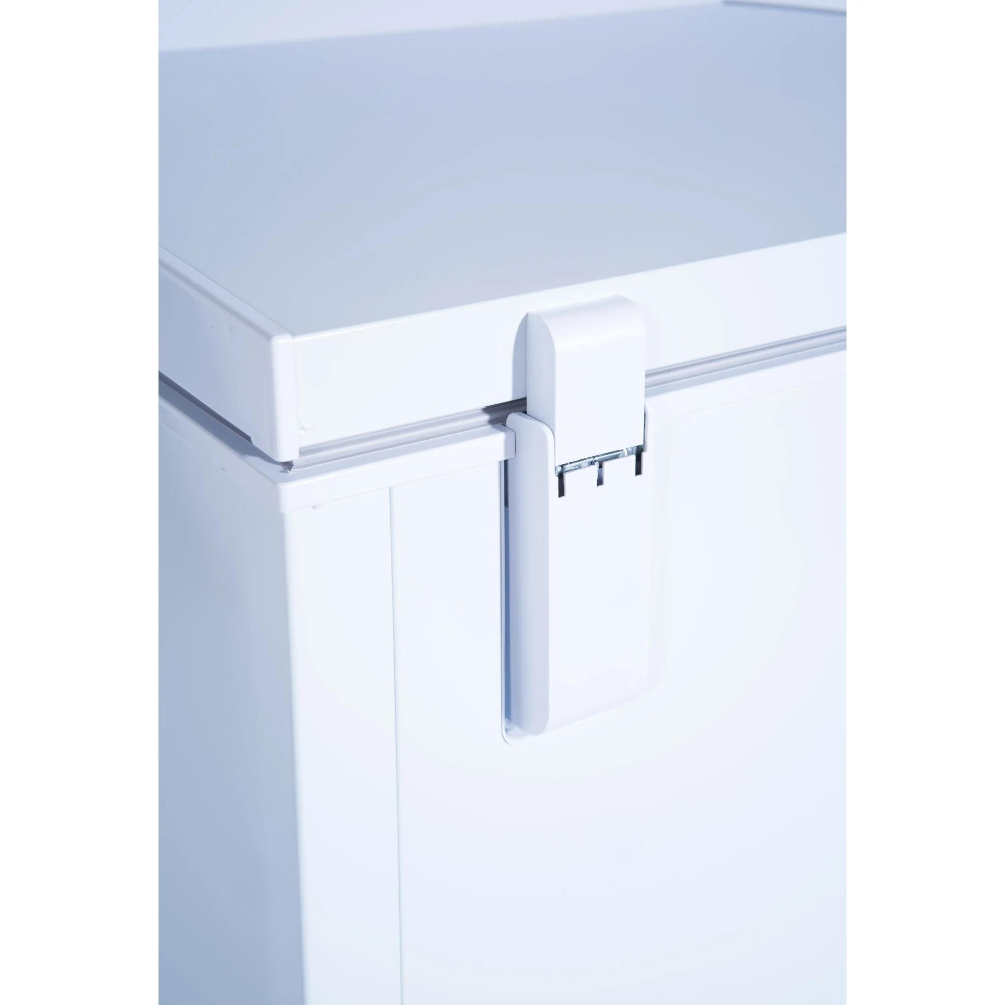 Danby 5.0 cu. ft. Square Model Chest Freezer DOE  -White (DCF050A6WM) - Image 16