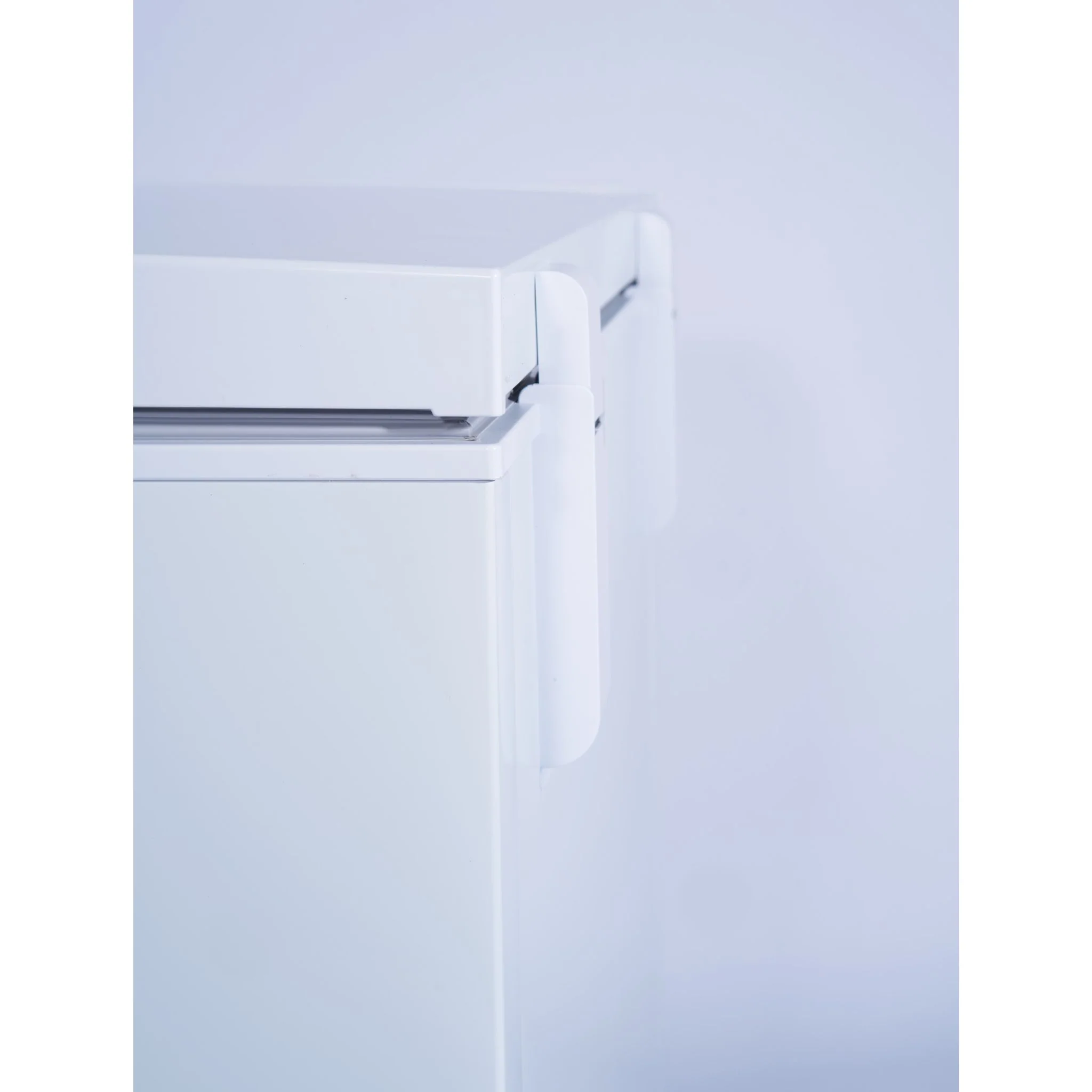 Danby 5.0 cu. ft. Square Model Chest Freezer DOE  -White (DCF050A6WM) - Image 17
