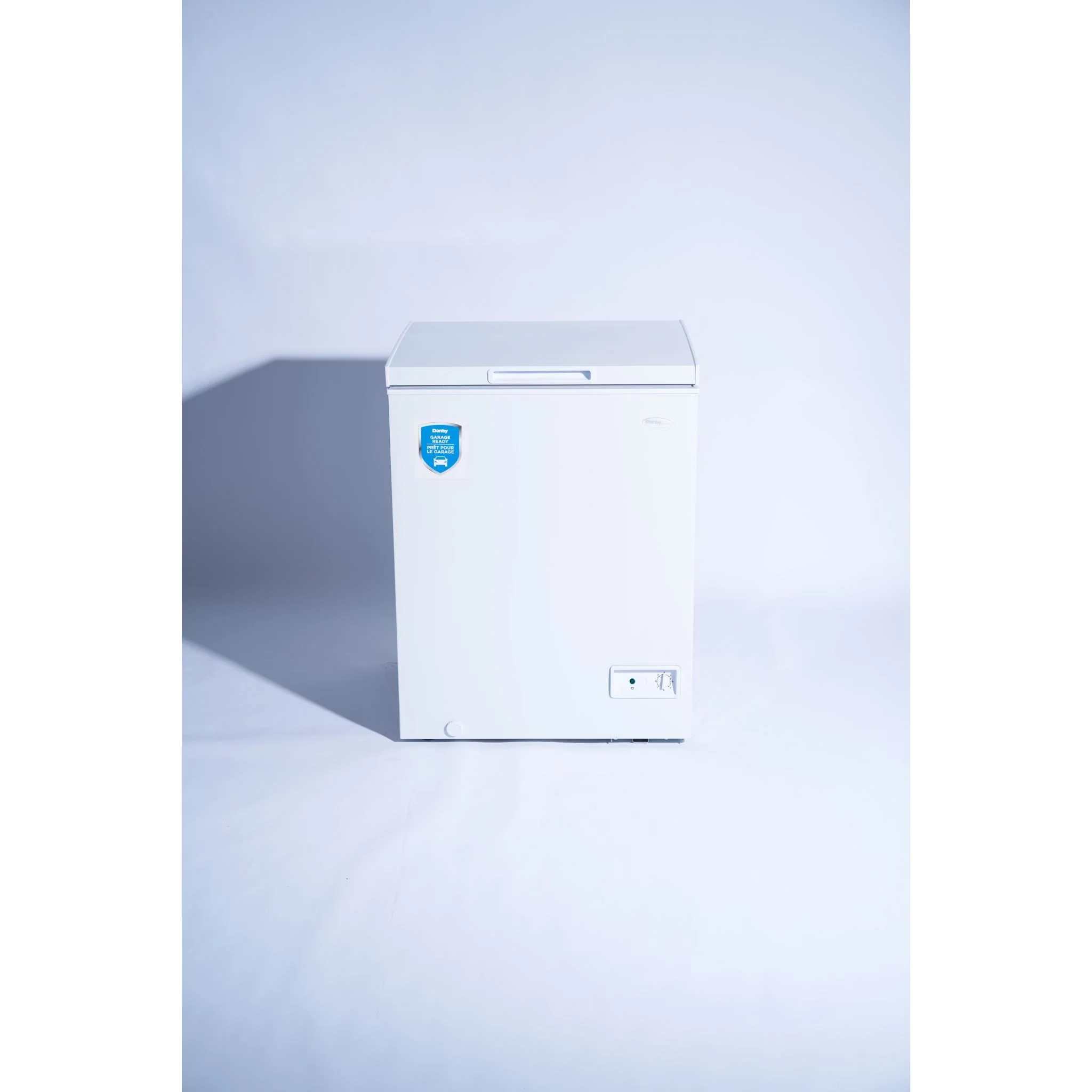Danby 5.0 cu. ft. Square Model Chest Freezer DOE  -White (DCF050A6WM) - Image 6