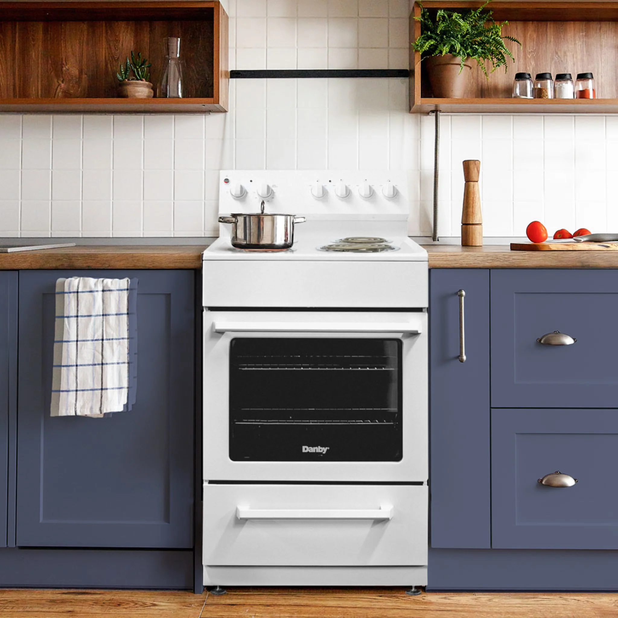 Danby Electric Range (DER240B1WC) - White - Image 17