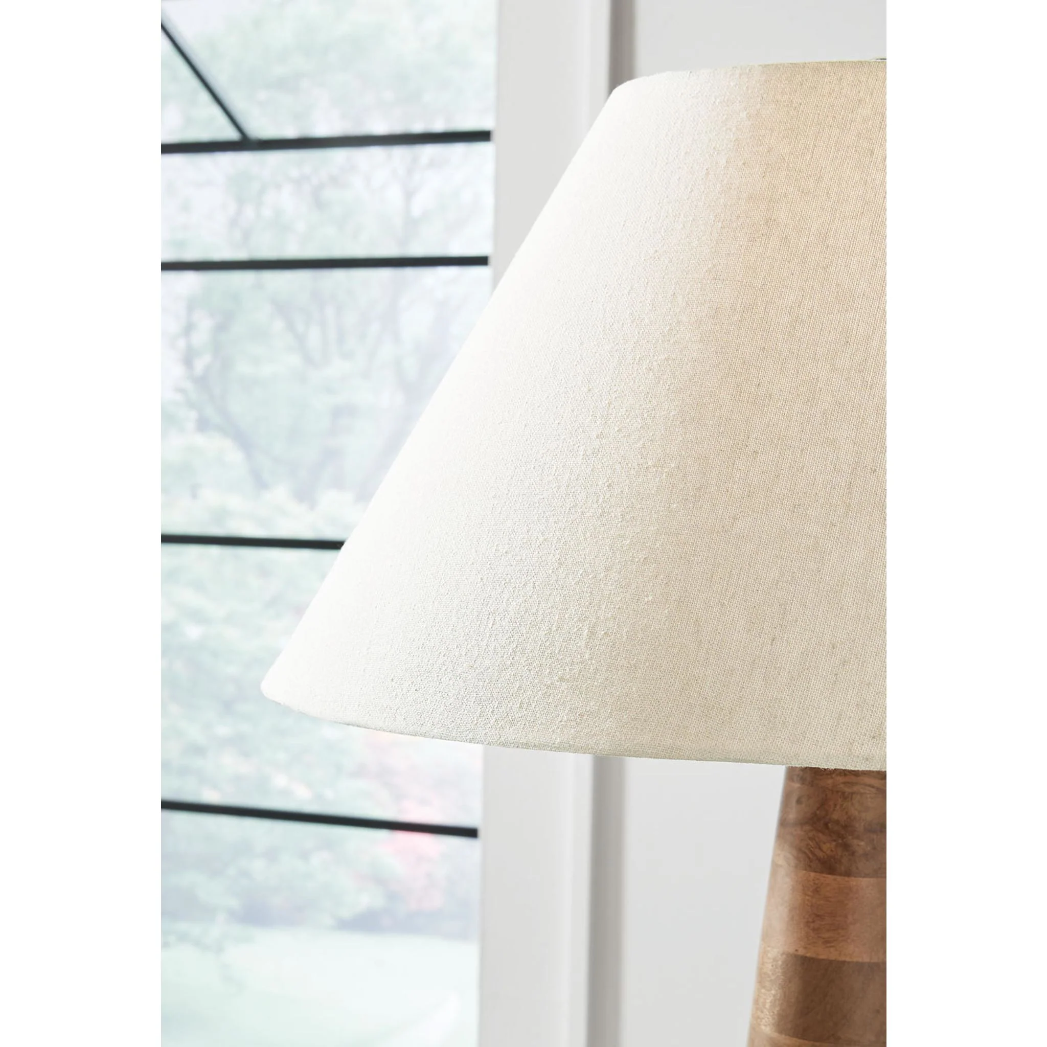 Danset Floor Lamp - Image 5