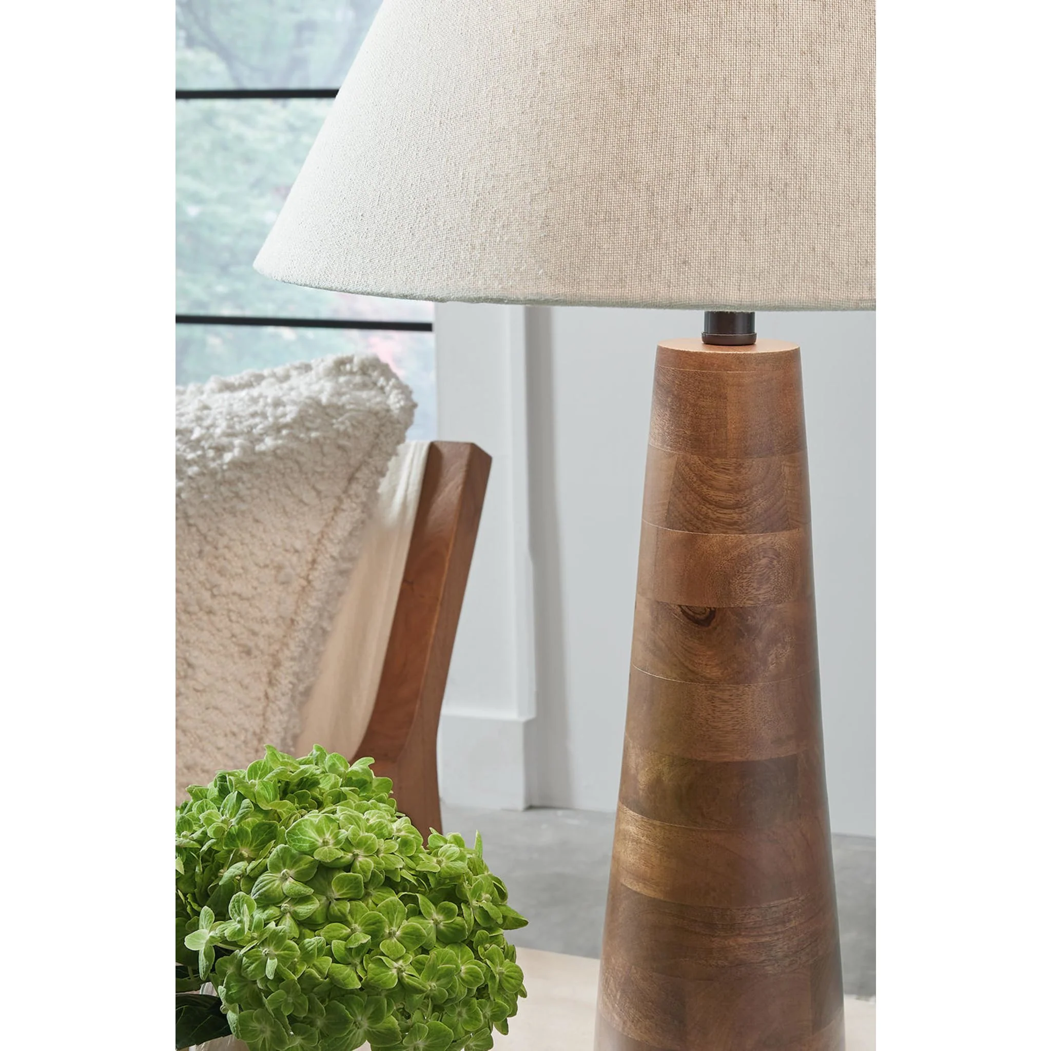 Danset Table Lamp (Single) - Image 3