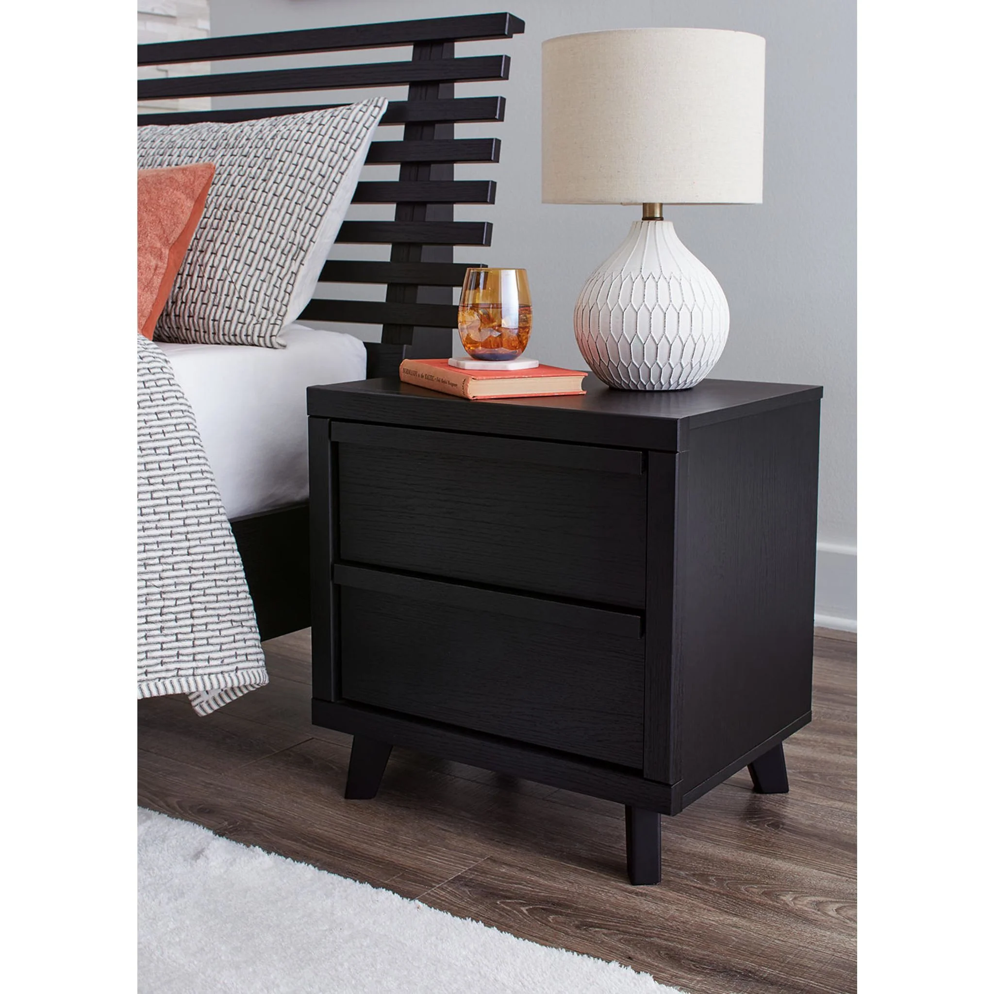 Danziar Nightstand - Image 6