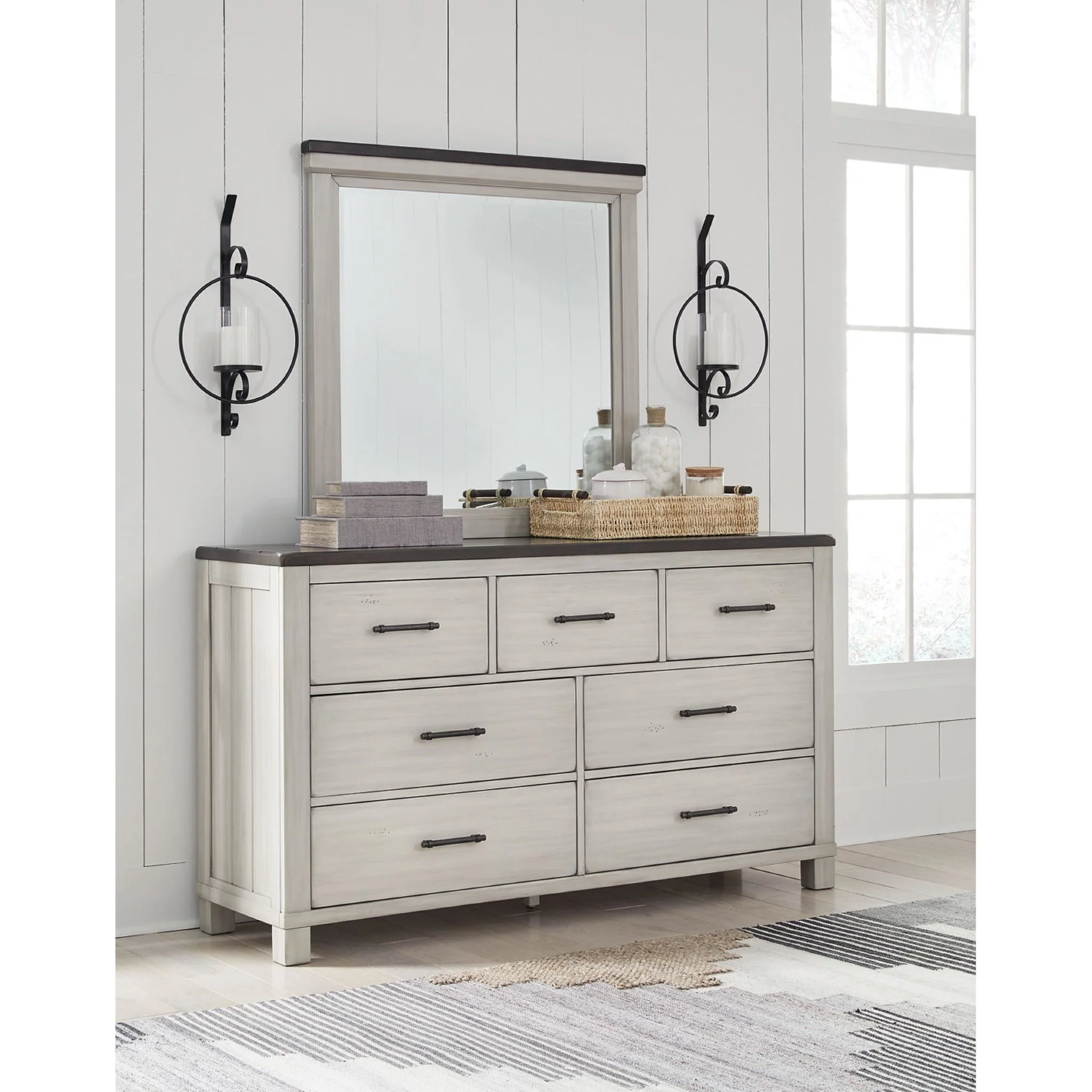 Darborn 5 Piece Panel Bedroom - Image 15