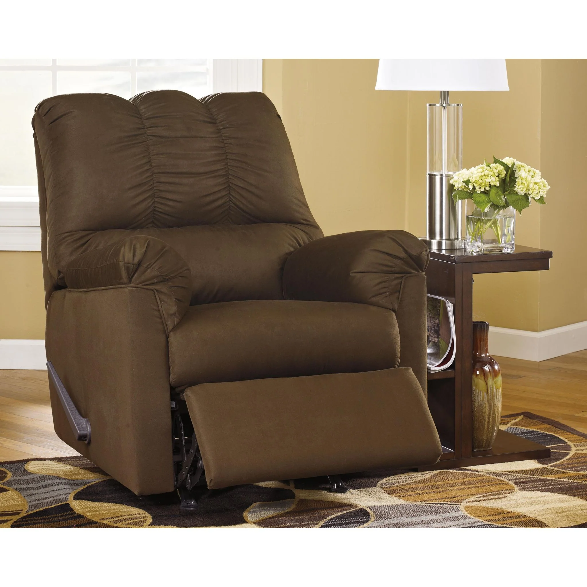 Darcy Rocker Recliner - Image 3