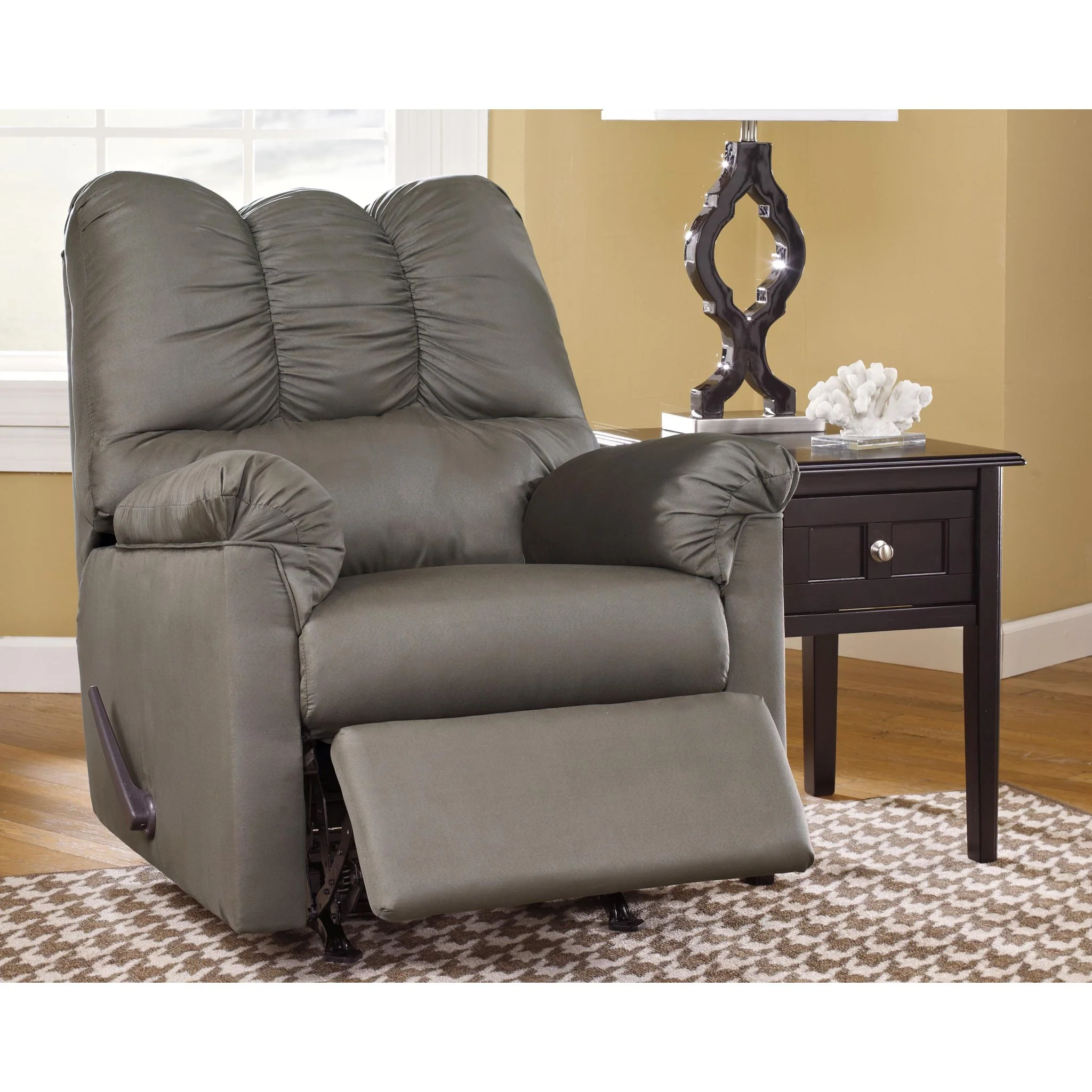 Darcy Rocker Recliner - Image 15