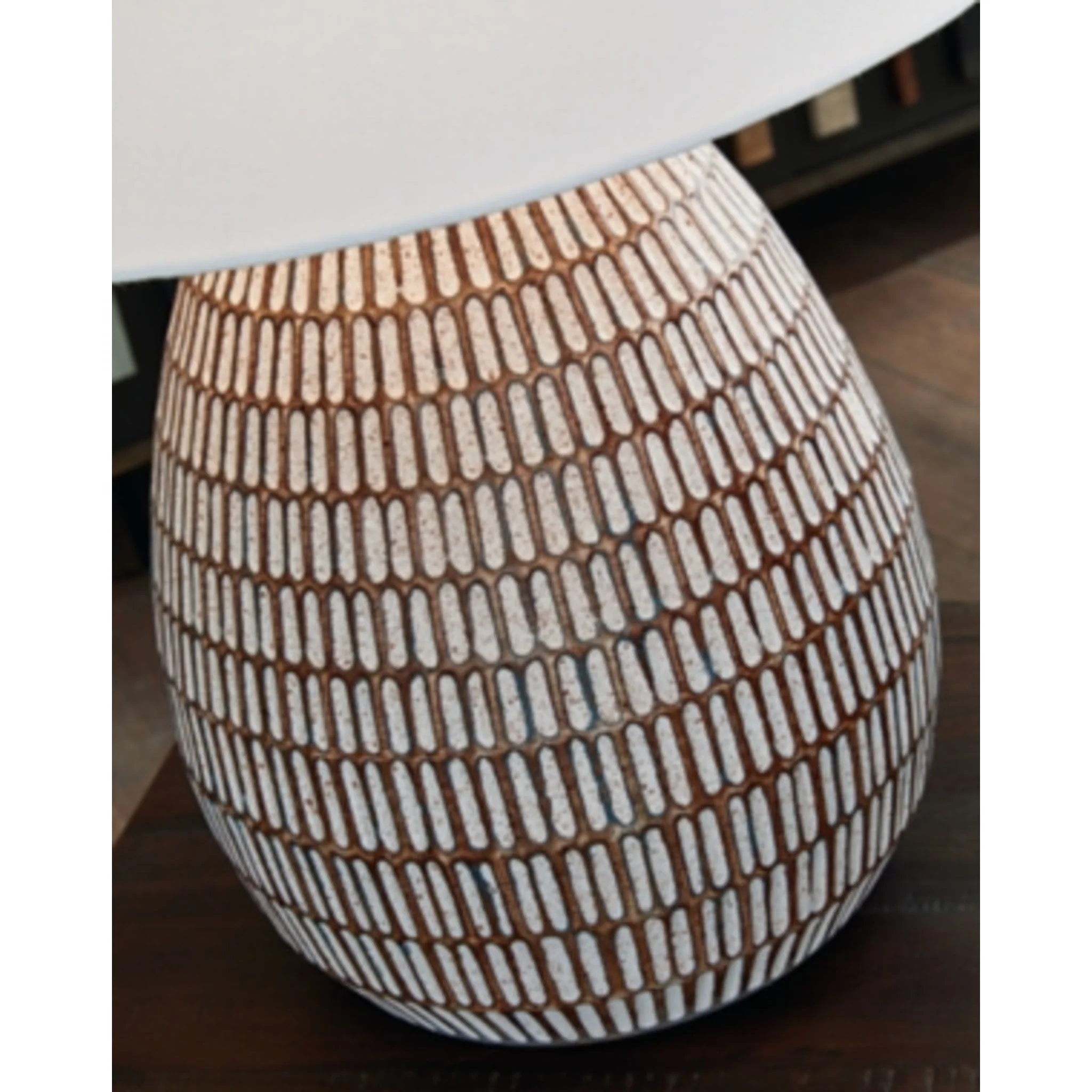 Darrich Table Lamp - Image 3