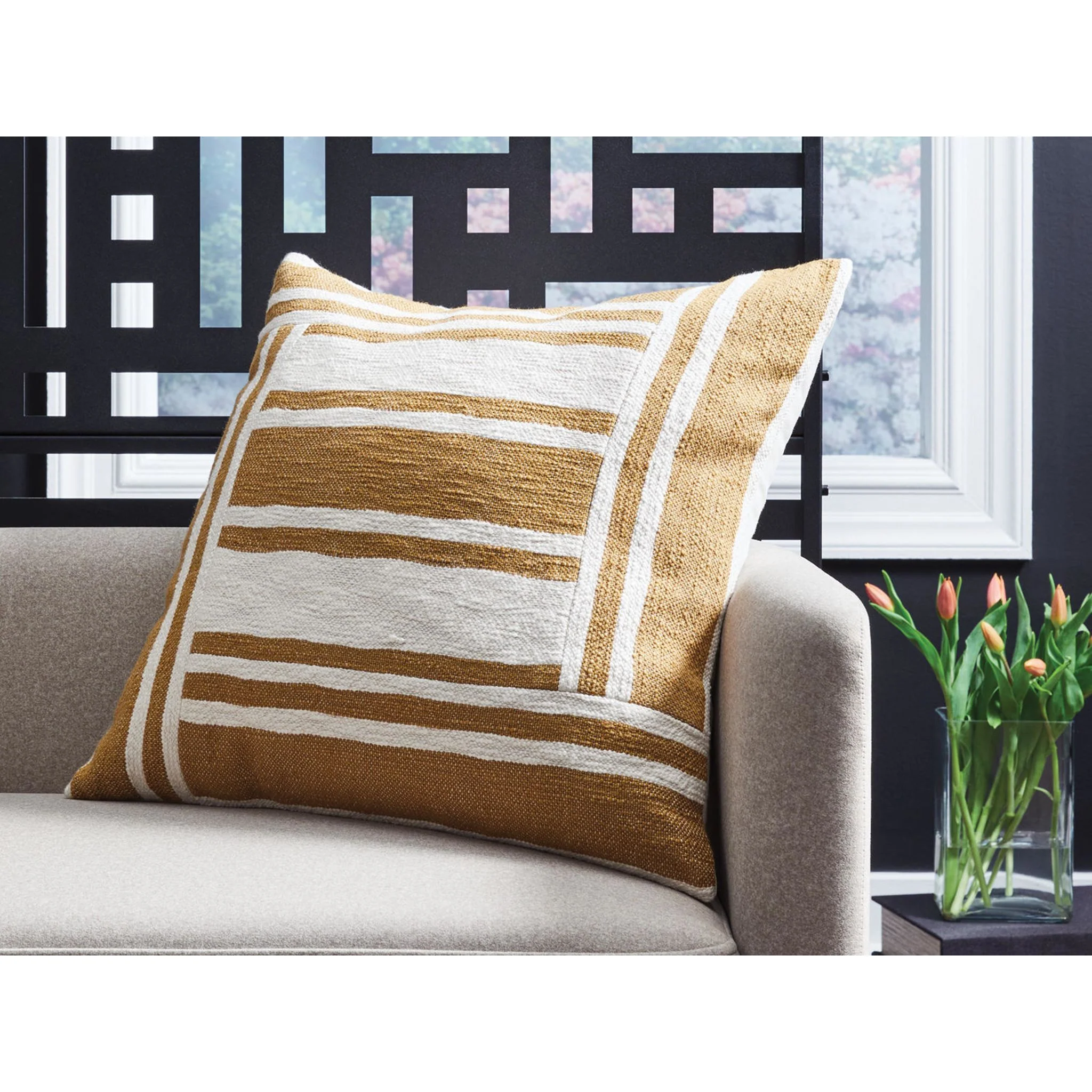 Darrman Accent Pillow - Image 3