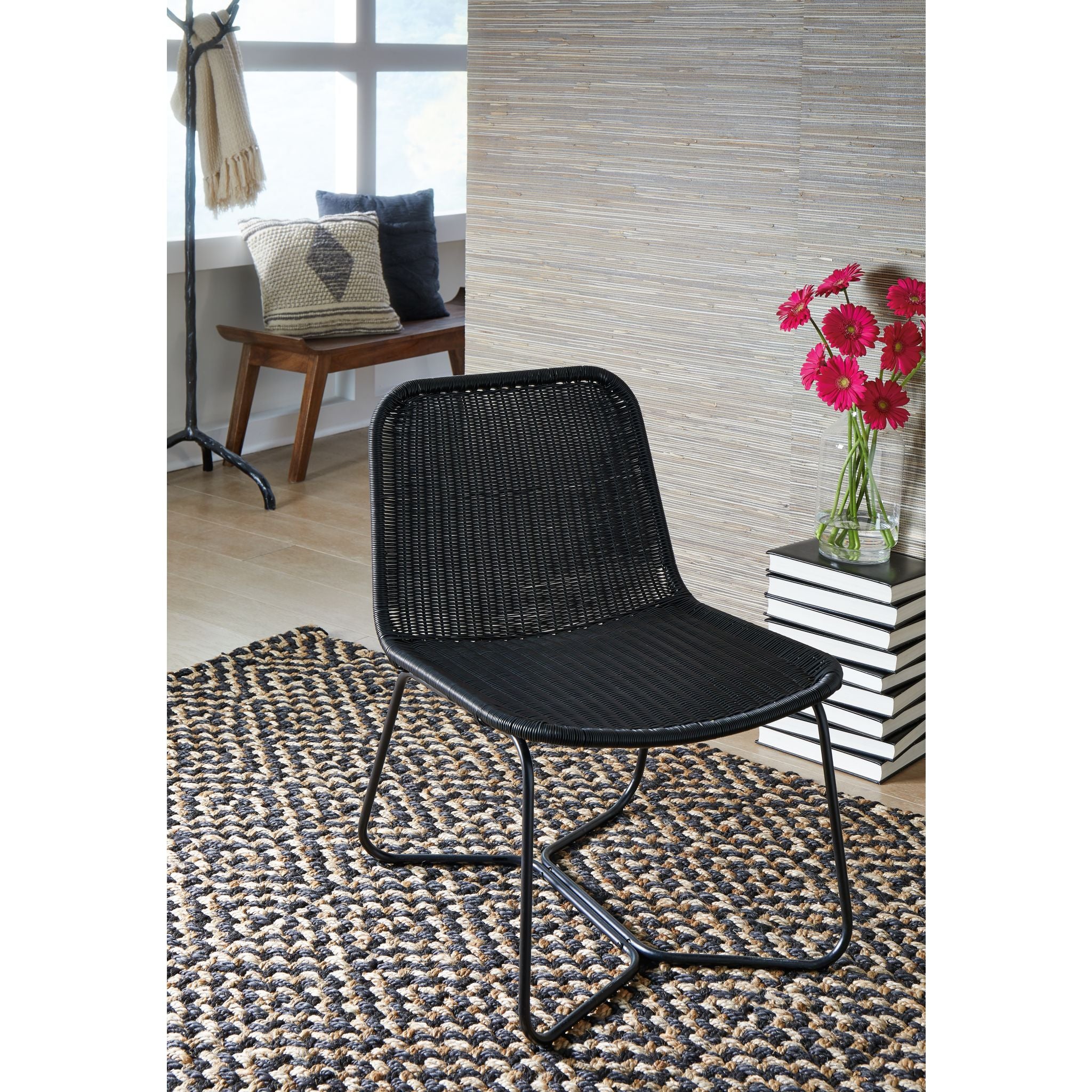 Daviston Accent Chair - Image 2
