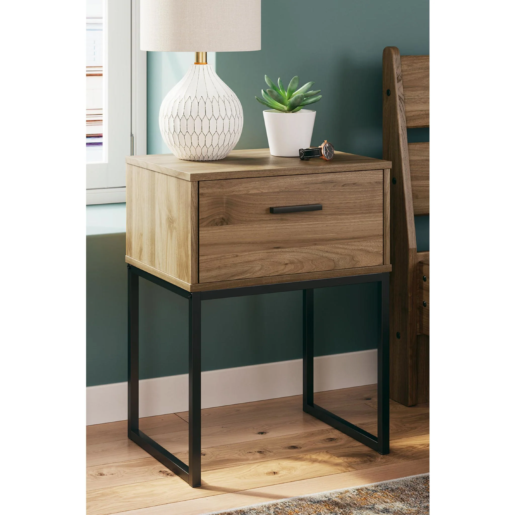 Deanlow Nightstand - Image 2
