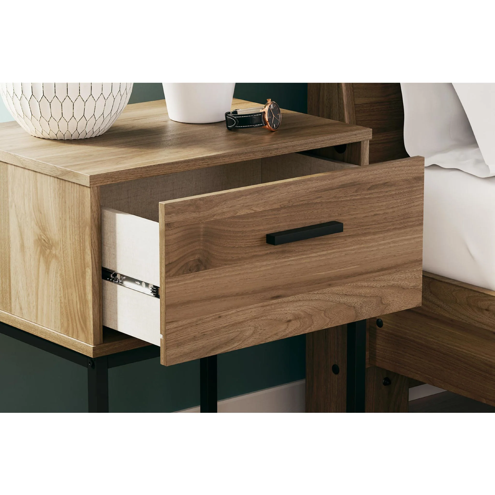 Deanlow Nightstand - Image 6