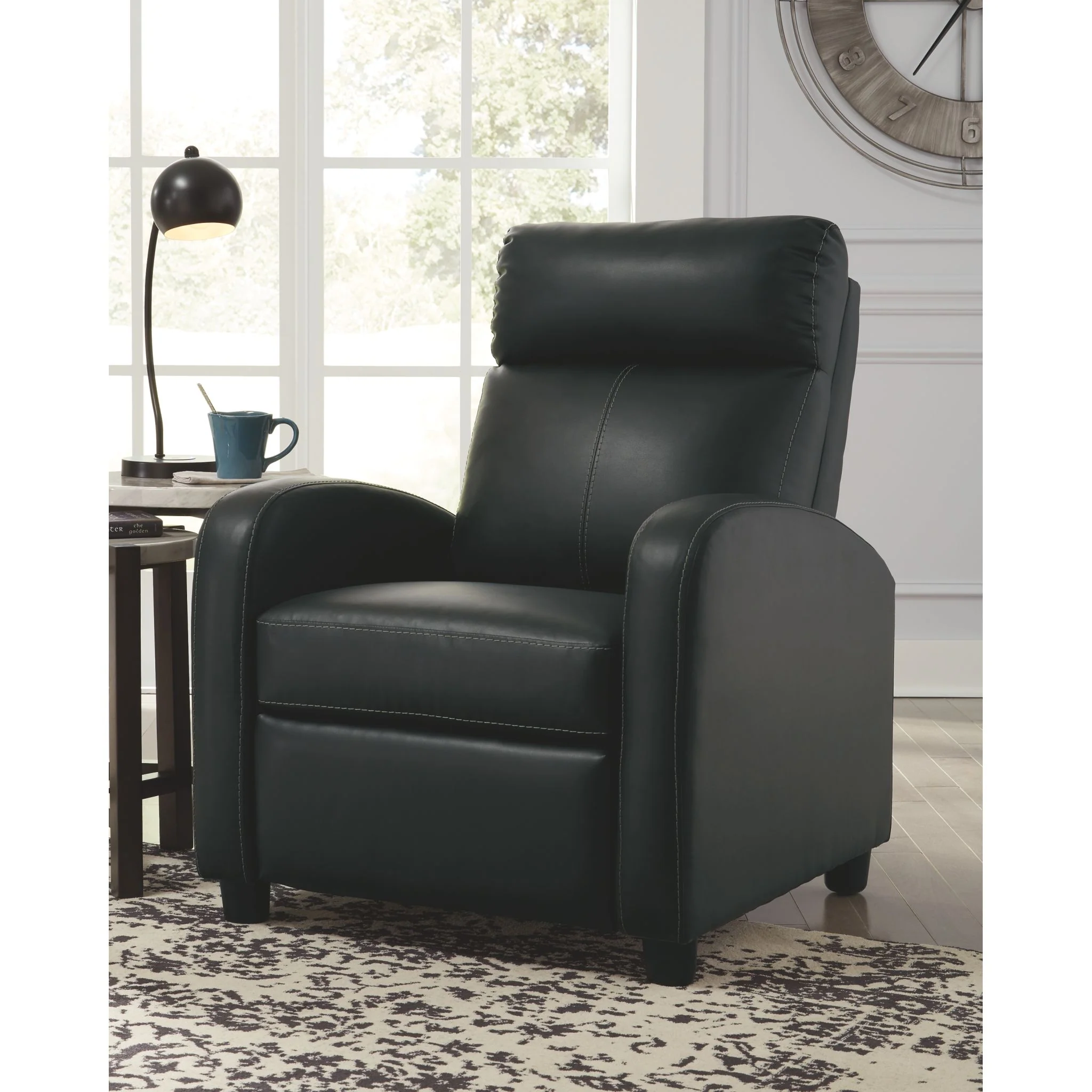 Declo Low Leg Recliner - Image 2