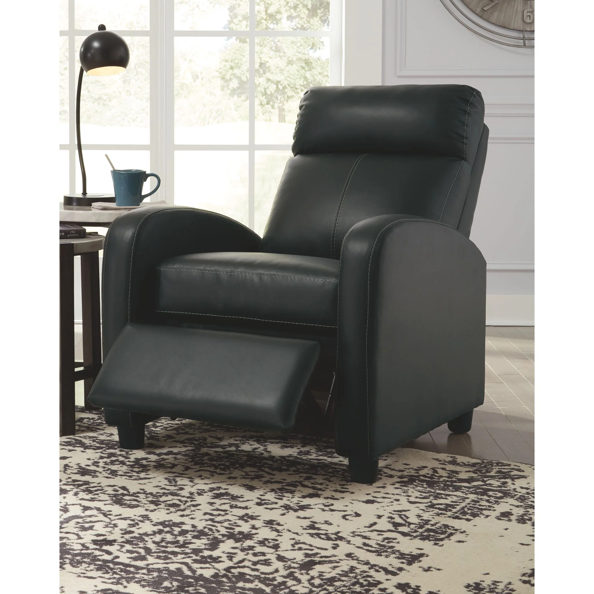 Declo Low Leg Recliner - Image 6