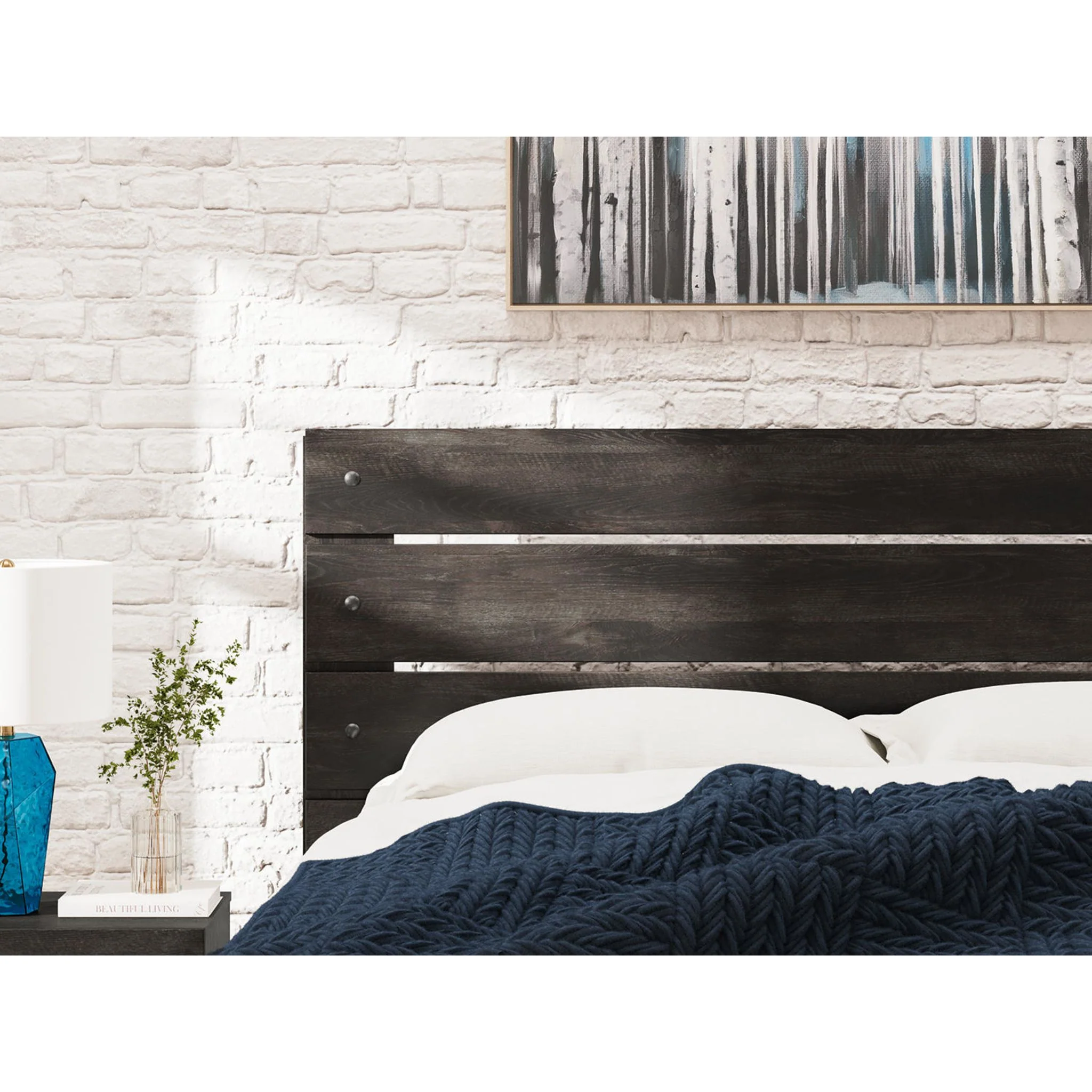 Delmorta 5 Piece Queen Panel Bedroom - Image 16