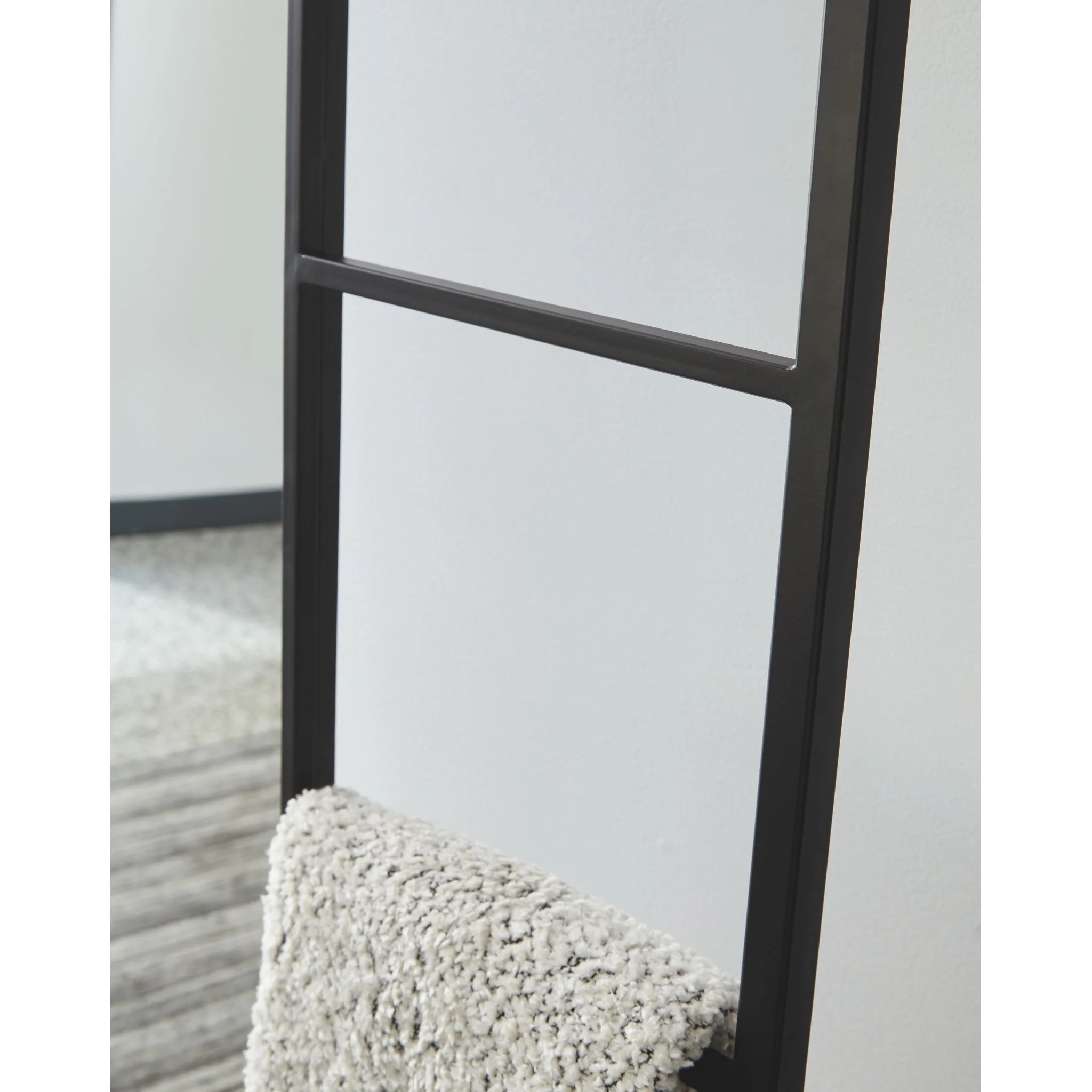 Denice Accent Mirror - Image 4