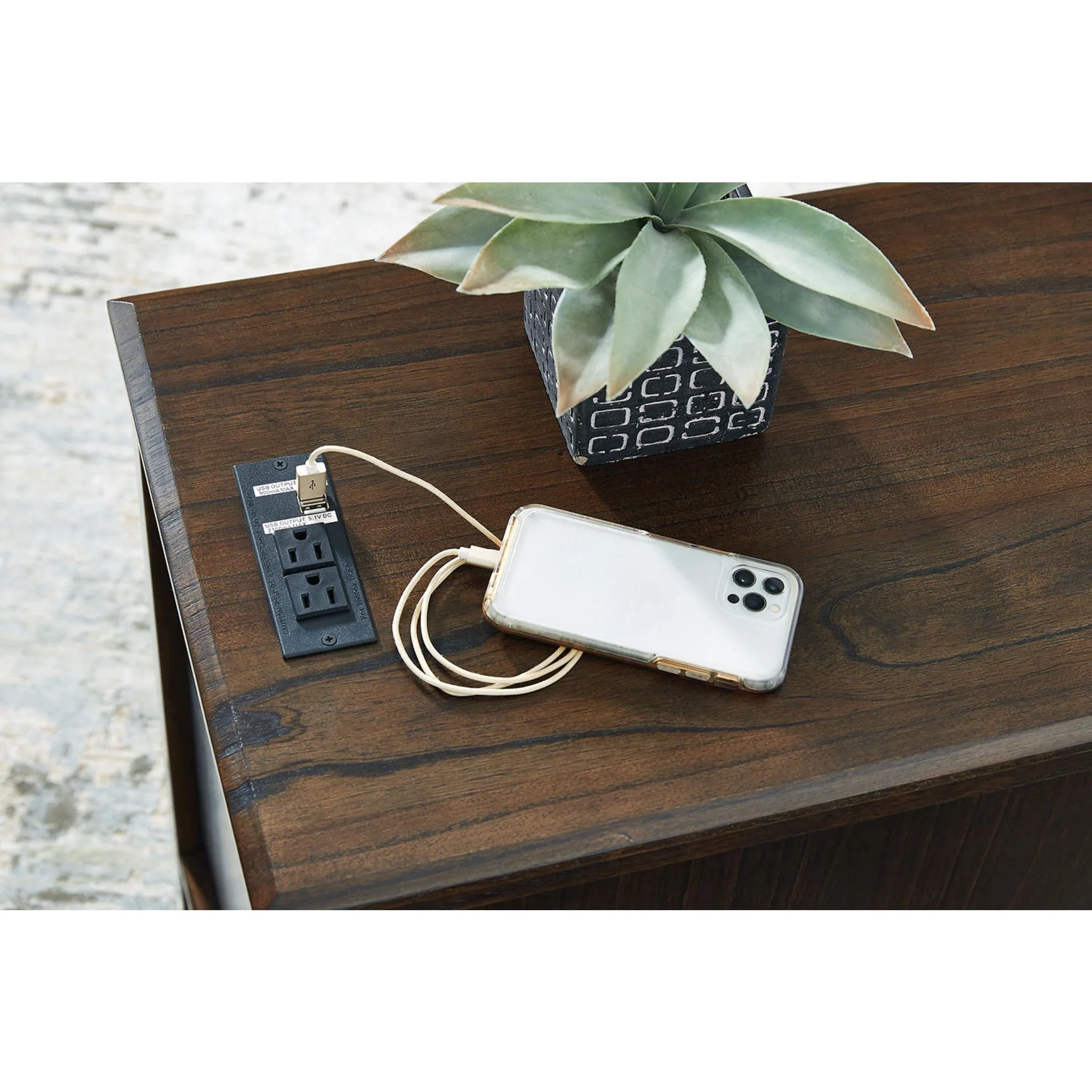 Devonsted Chairside End Table - Image 2