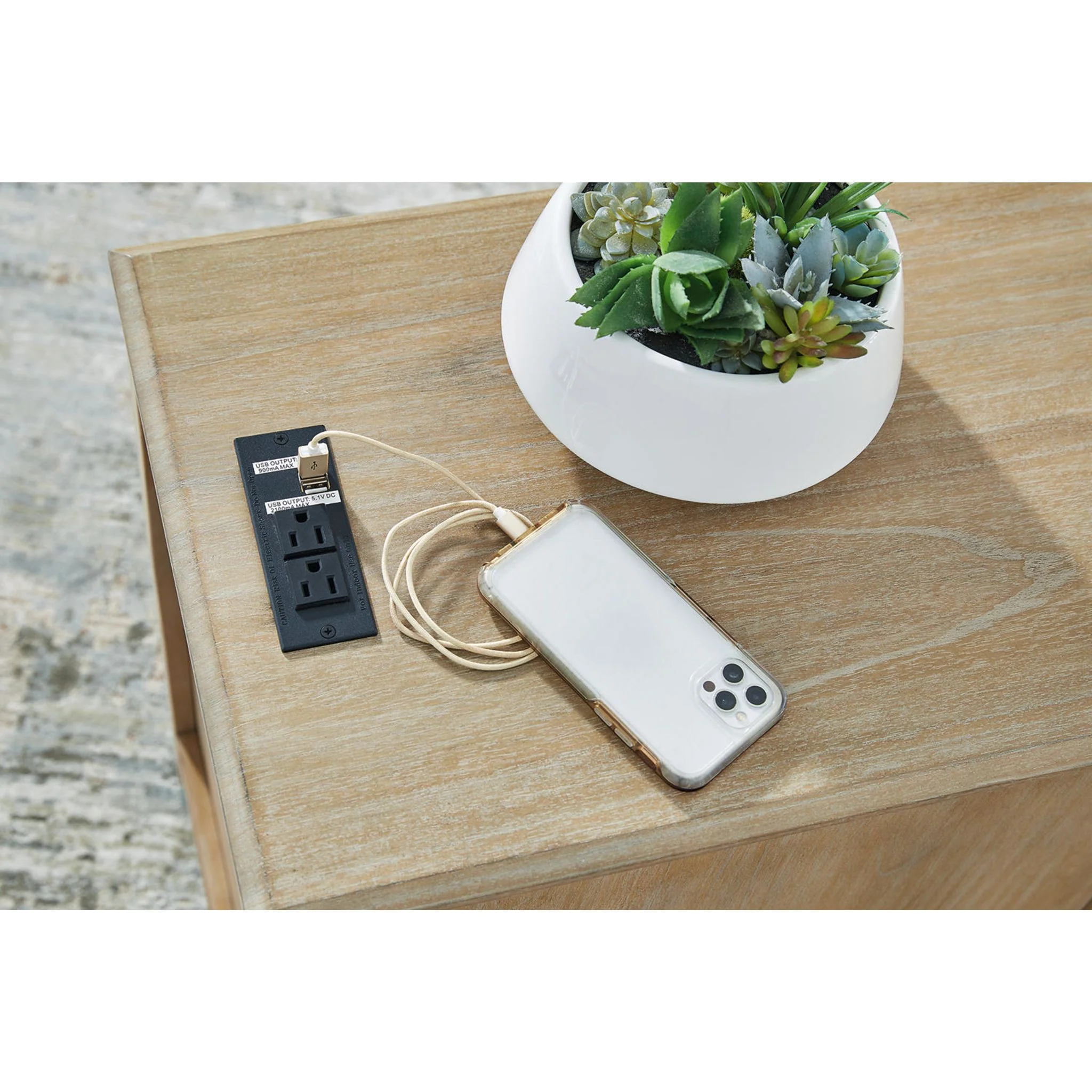 Devonsted Chairside End Table - Image 2