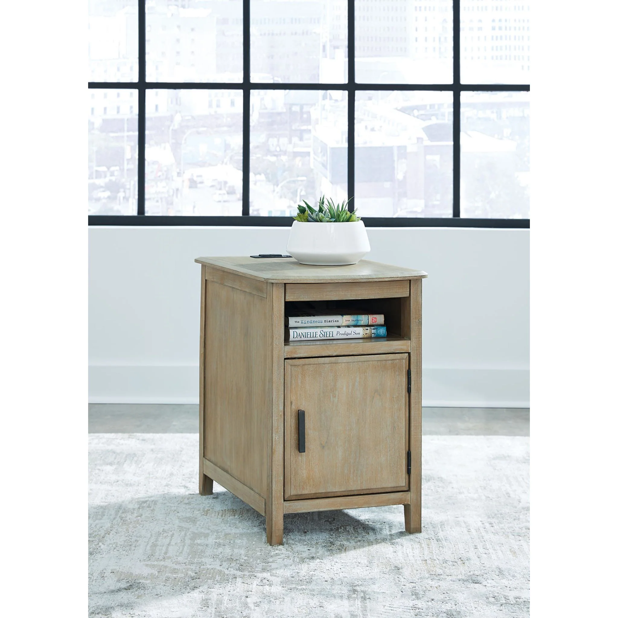 Devonsted Chairside End Table - Image 5