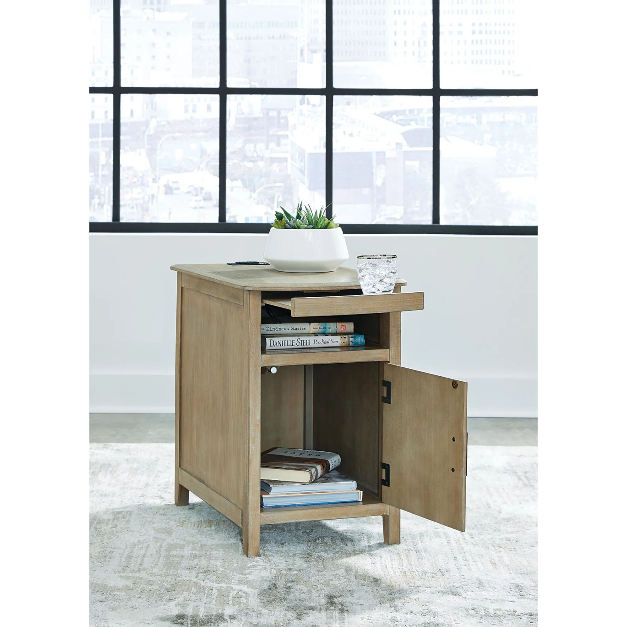 Devonsted Chairside End Table - Image 9