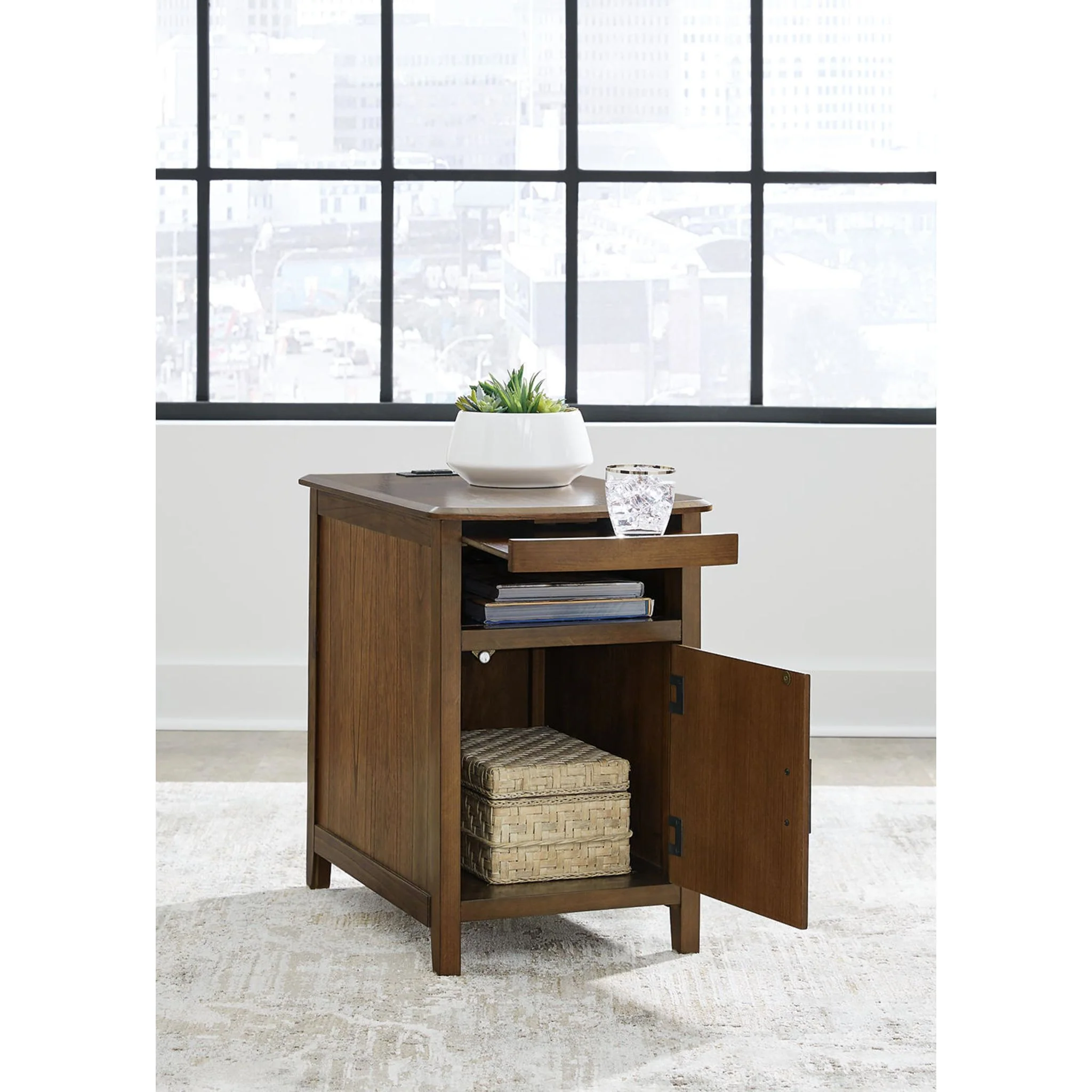 Devonsted Chairside End Table - Image 20