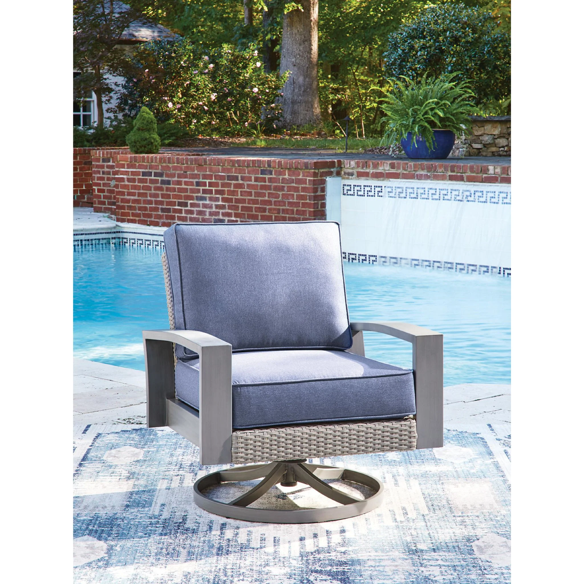 Dillon Beach Outdoor Swivel Lounge Chair with Cushion - Image 2