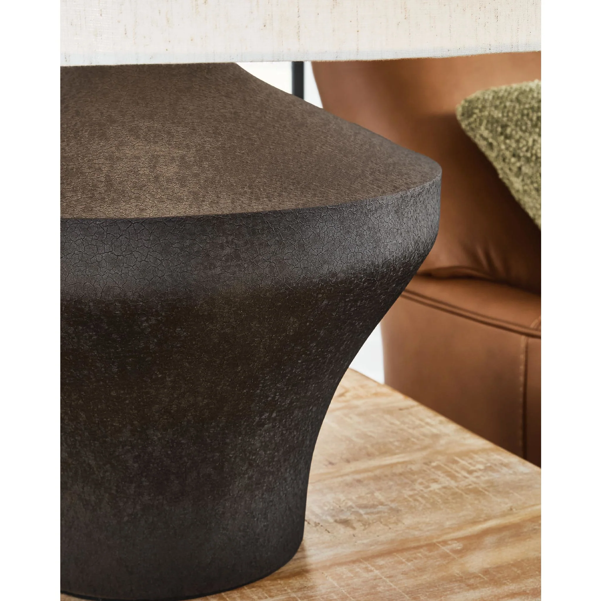 Dolanham Table Lamp - Image 4