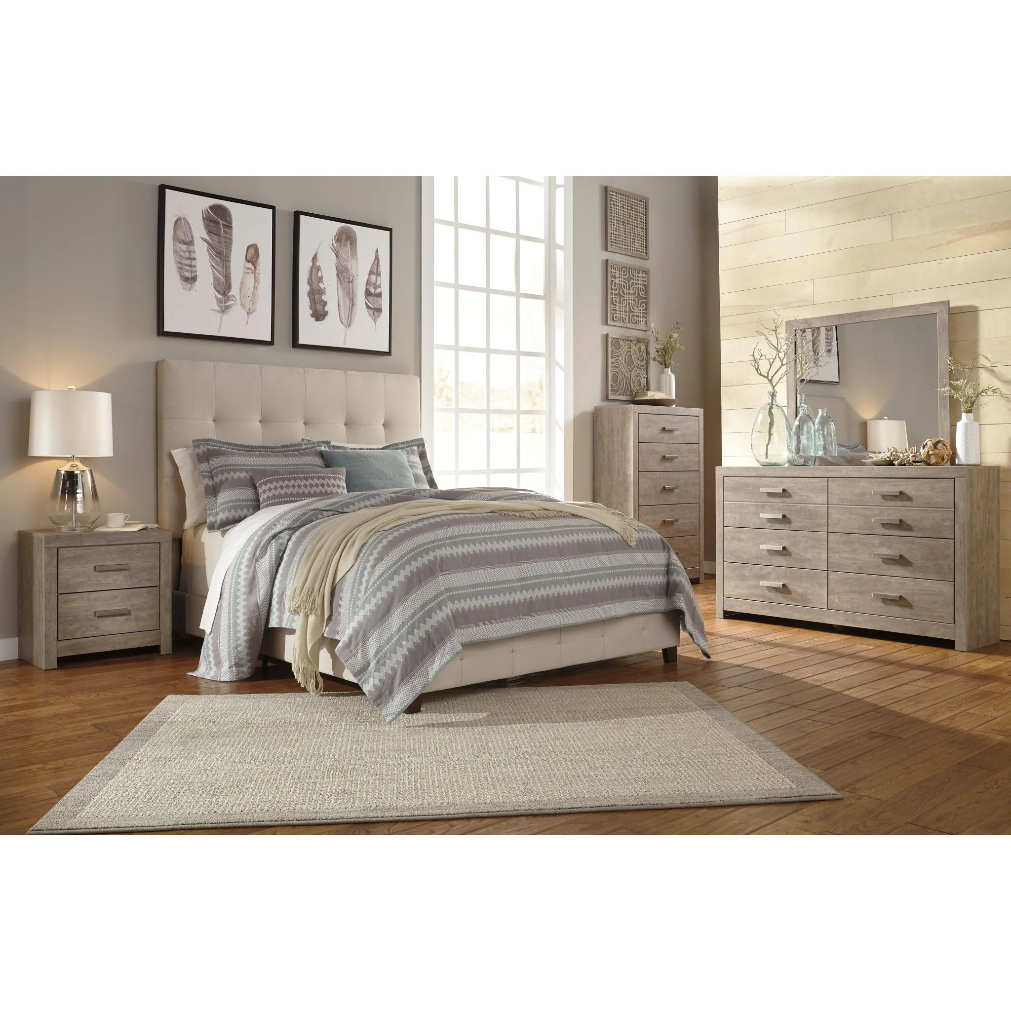 Dolante Upholstered Bed - Image 2