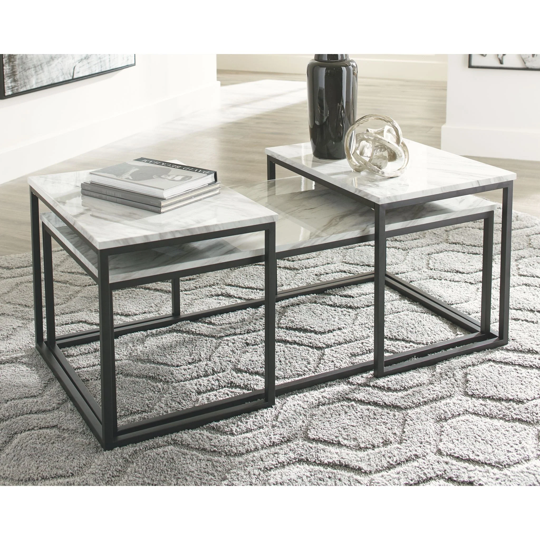 Donnesta Occasional Table Set (set of 3) - Image 2