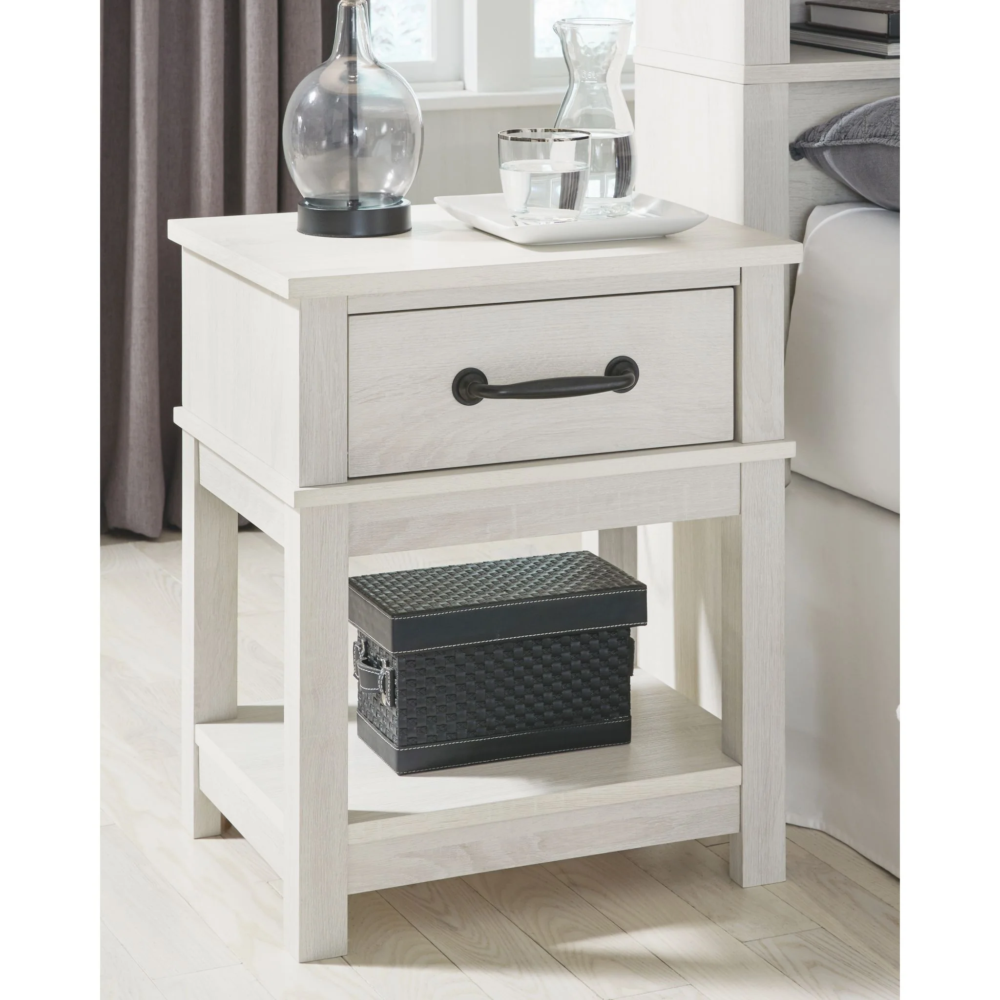 Dorrinson One Drawer Nightstand - Image 2