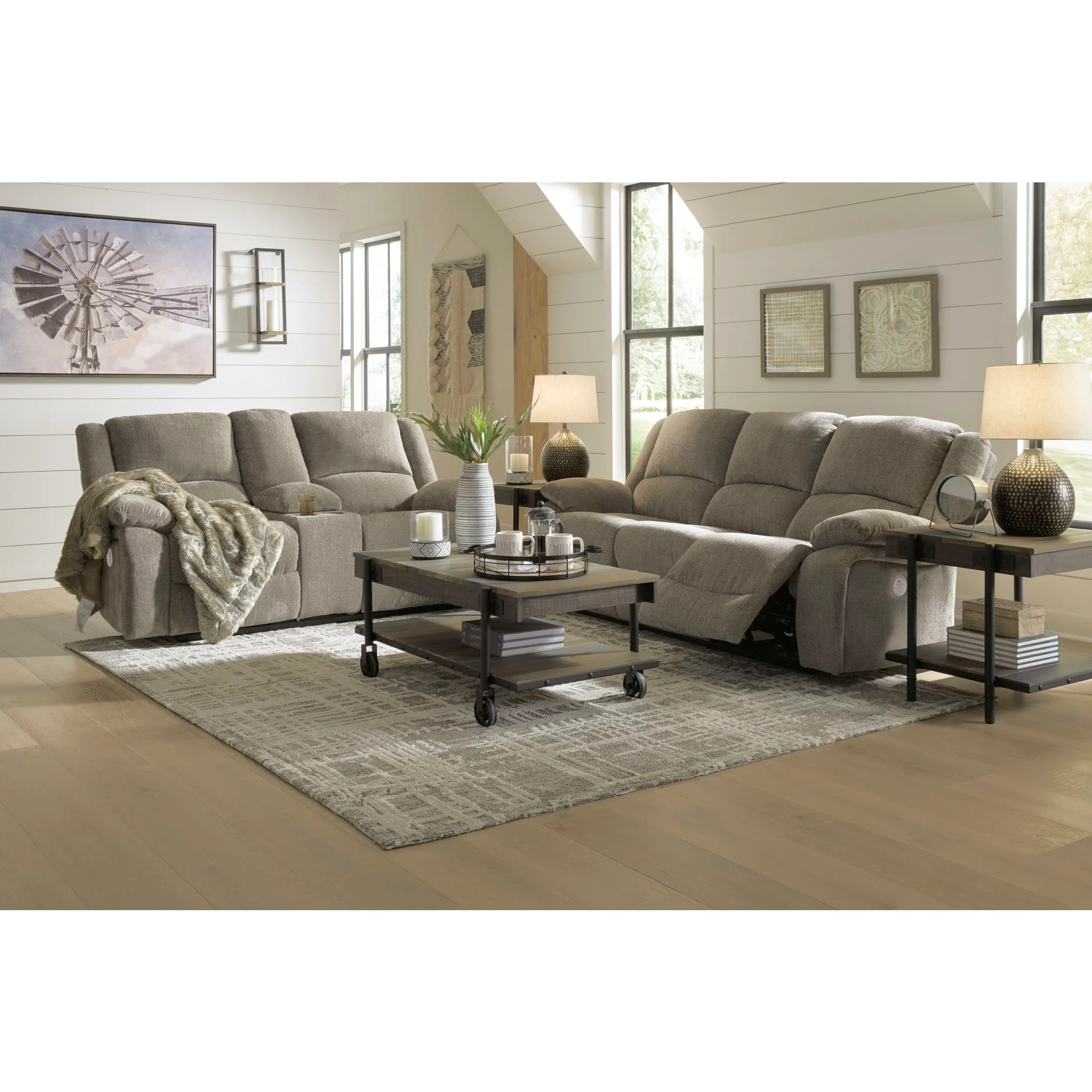 Draycoll Reclining Power Loveseat with Console - Image 7