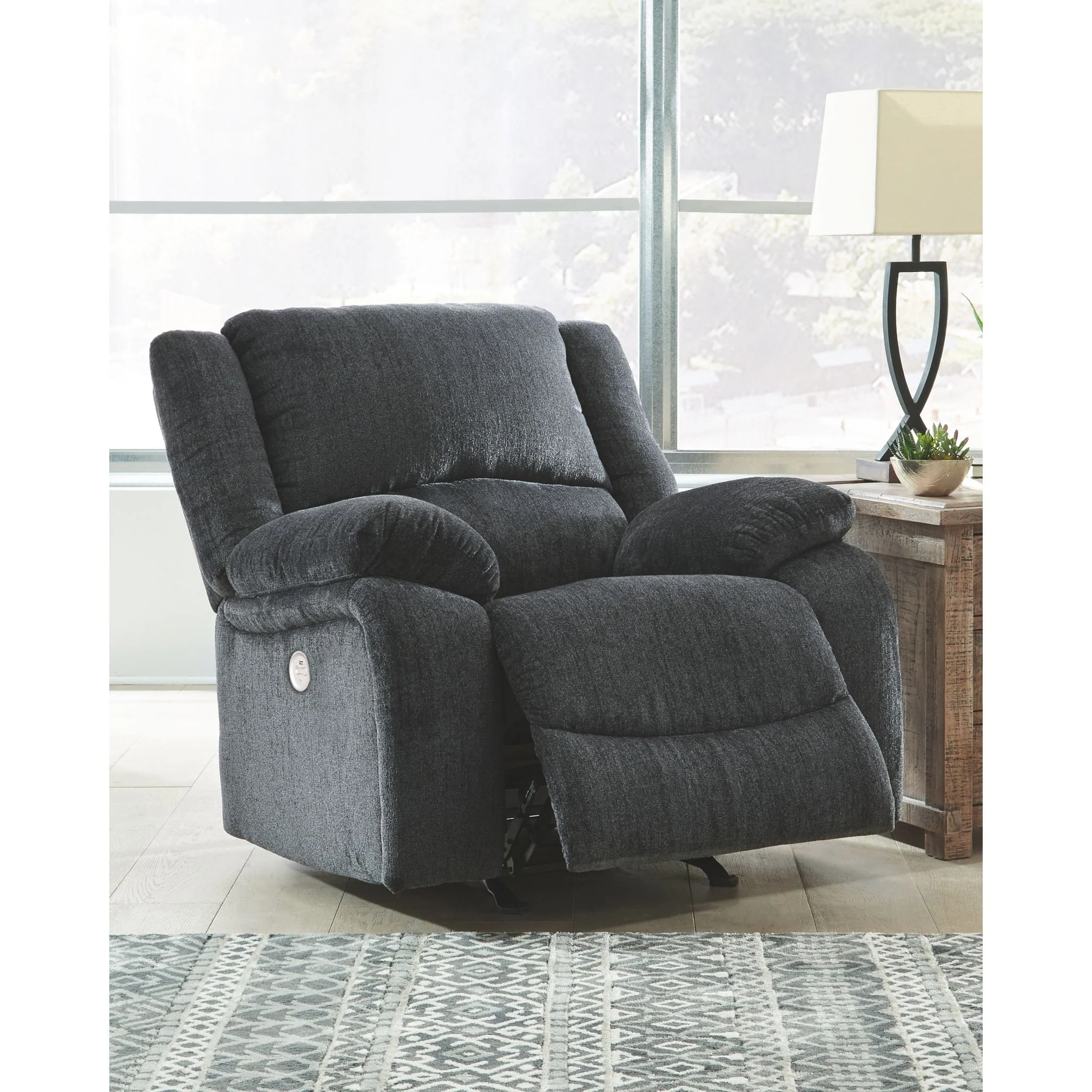 Draycoll Rocker Recliner with Power - Image 3