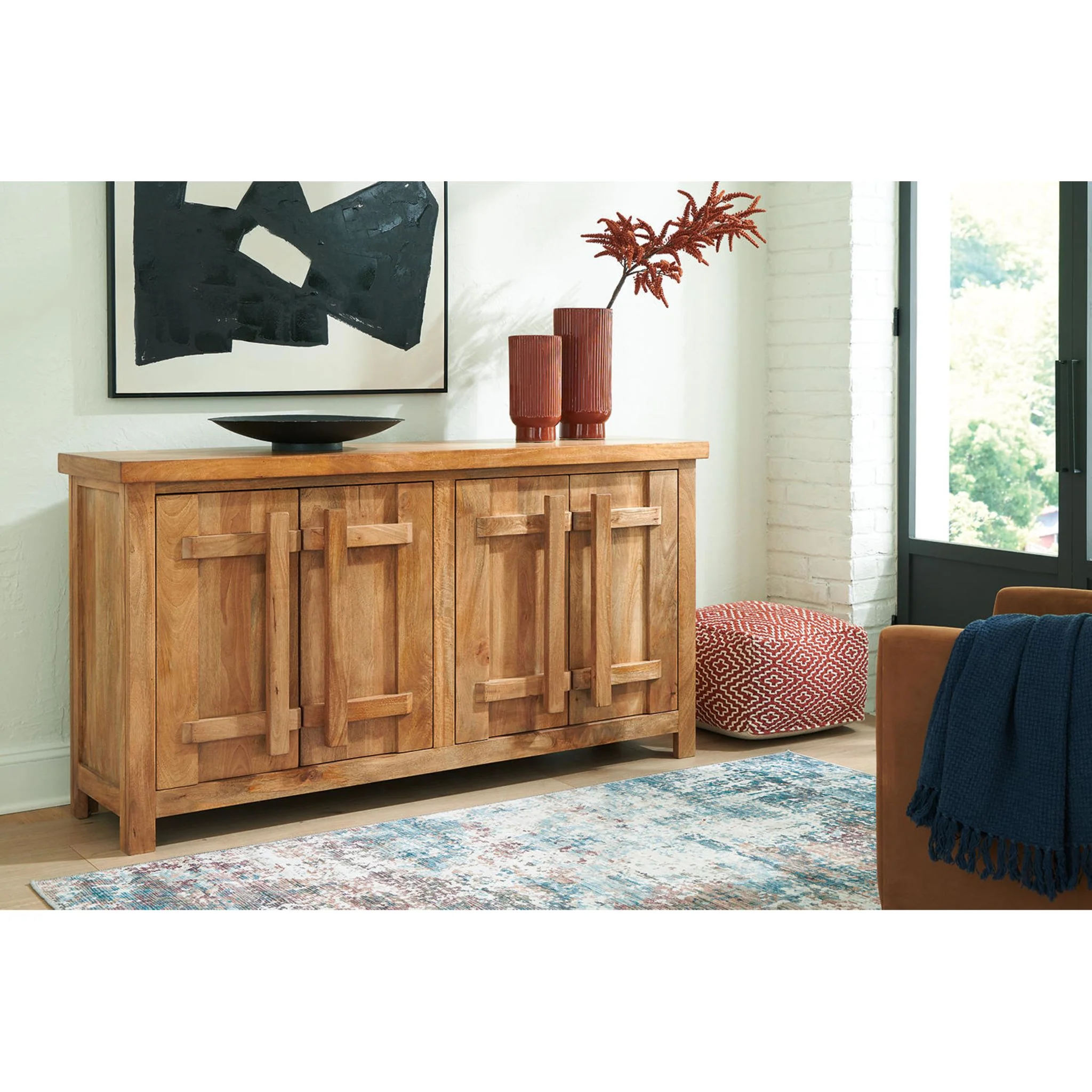 Dresor Accent Cabinet - Image 2