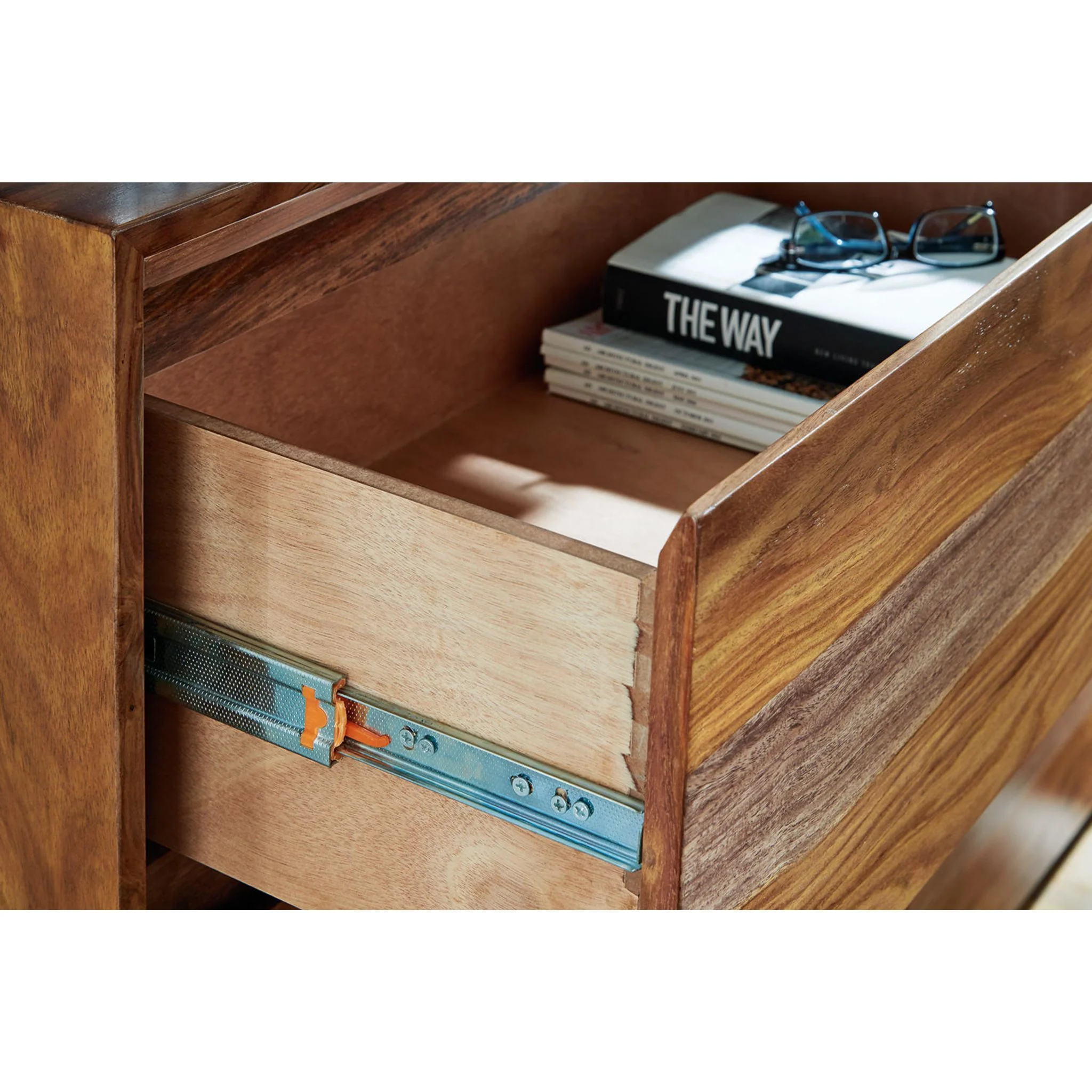 Dressonni Nightstand - Image 3