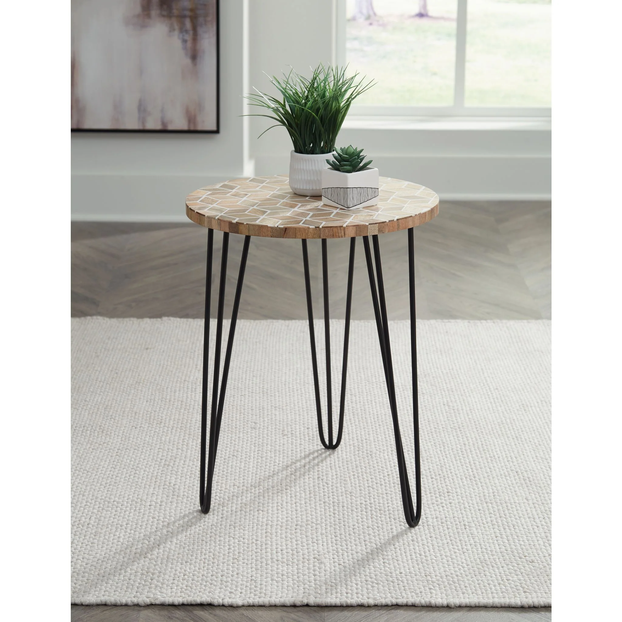 Drovelett Accent Table - Image 2