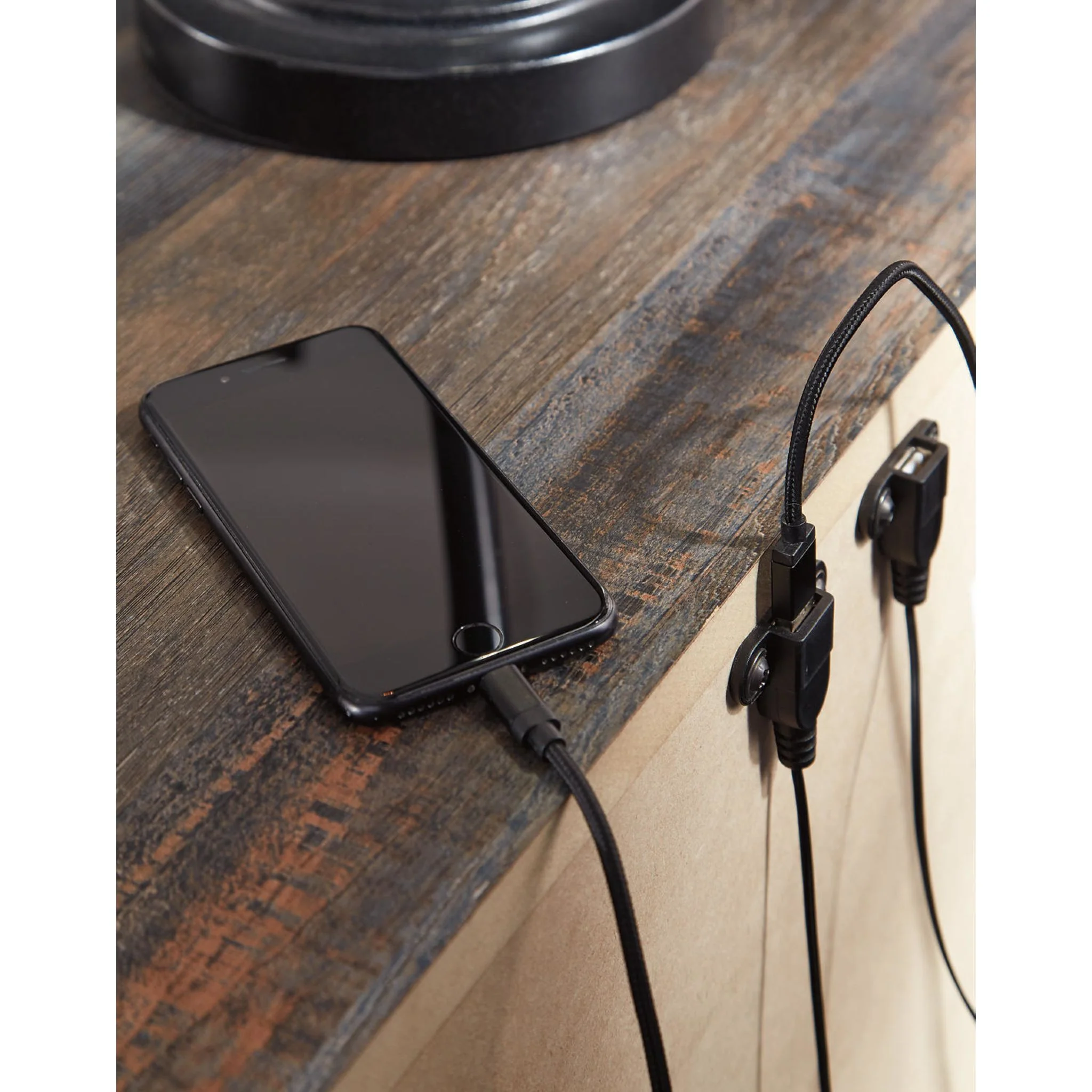 Drystan Nightstand - Image 7