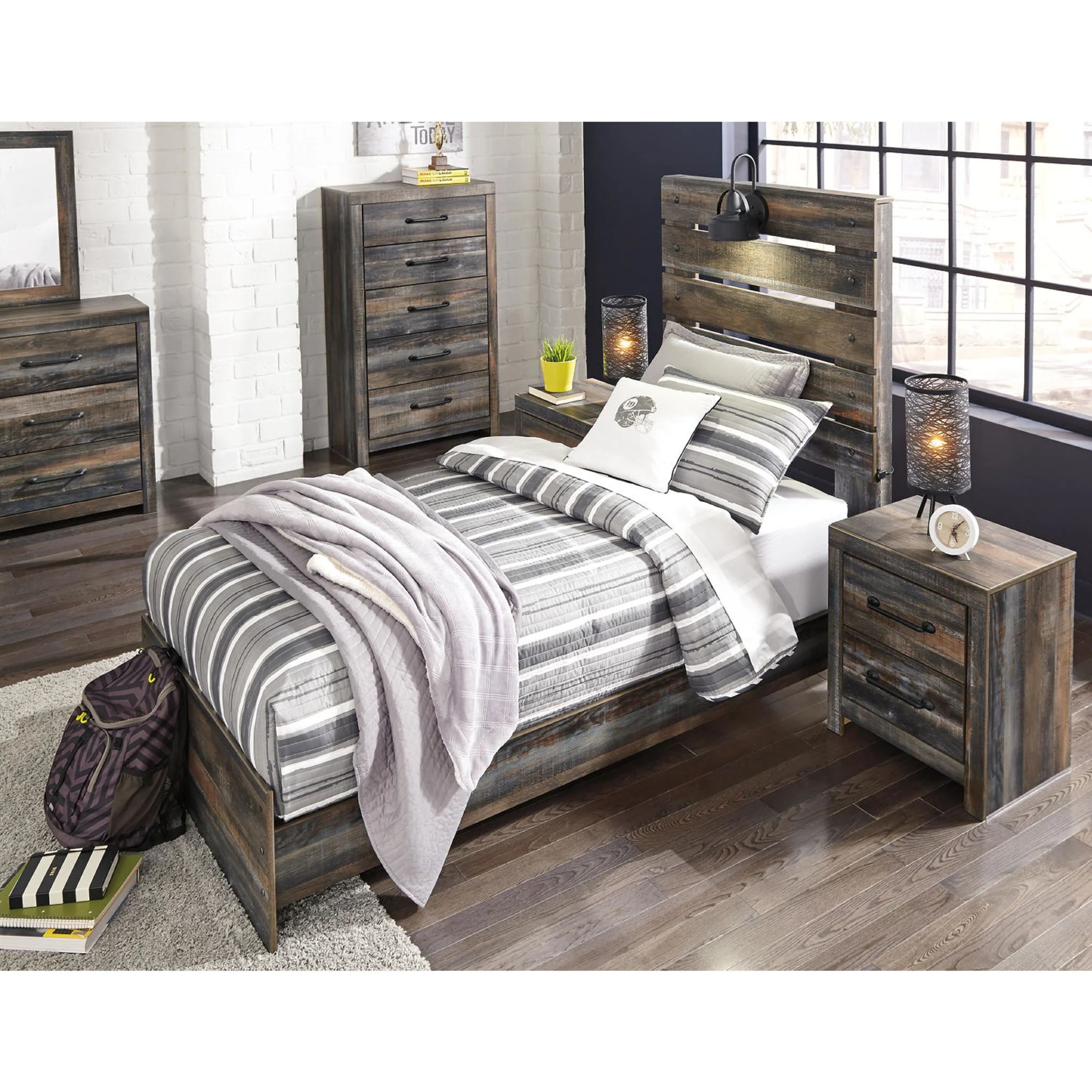 Drystan Panel Bed - Image 13