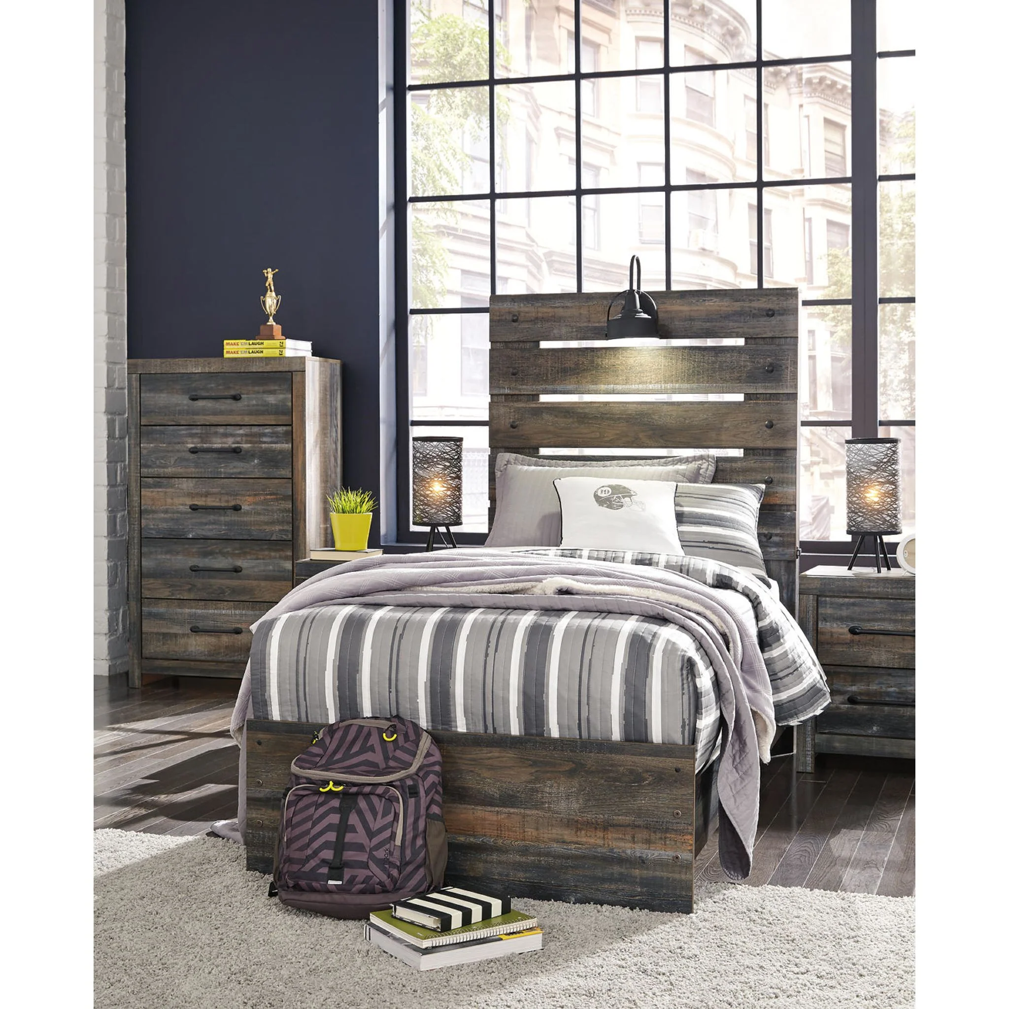 Drystan Panel Bed - Image 14