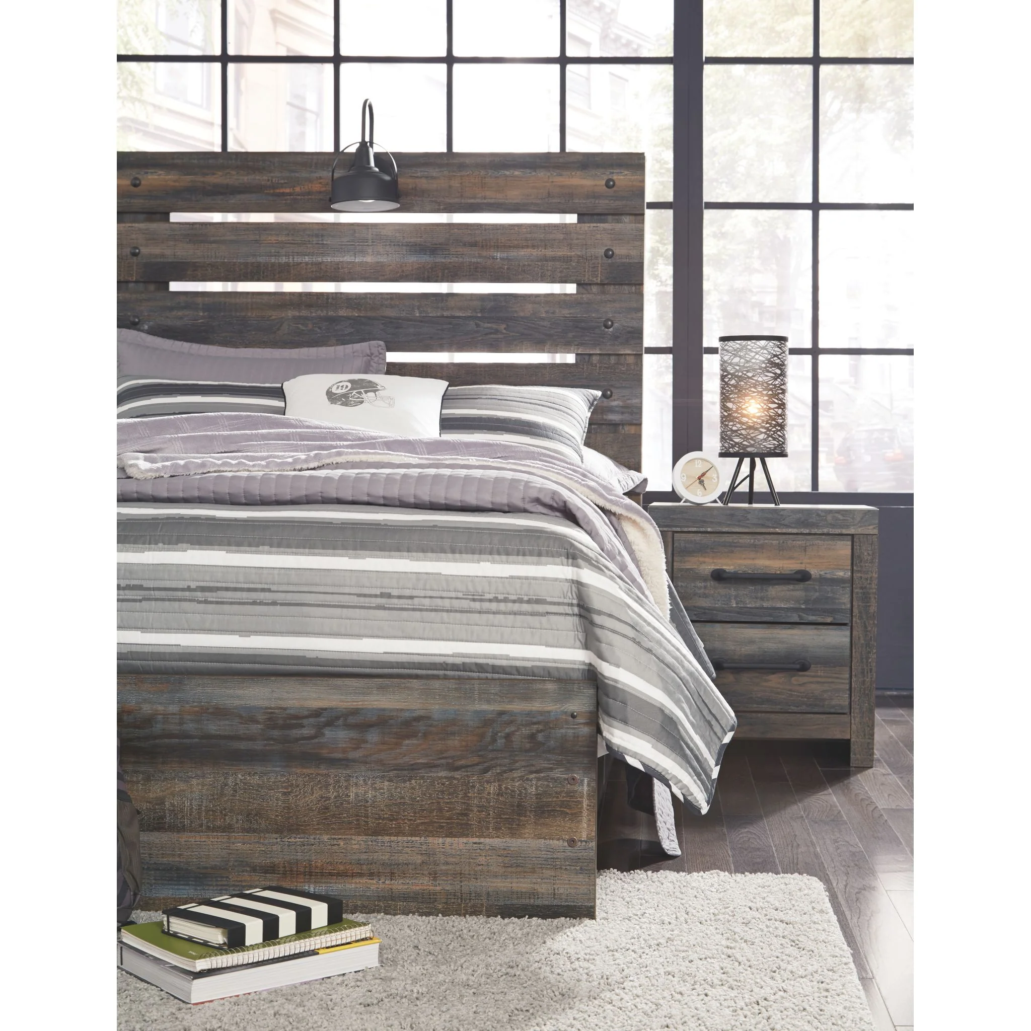 Drystan Panel Bed - Image 21