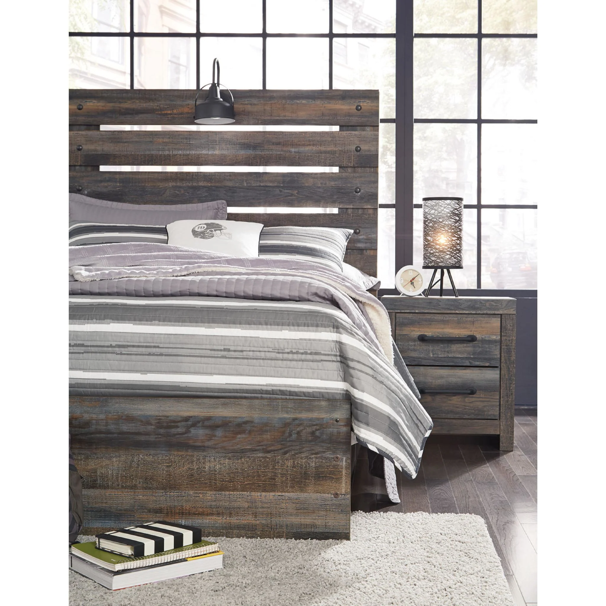 Drystan Panel Bed - Image 27