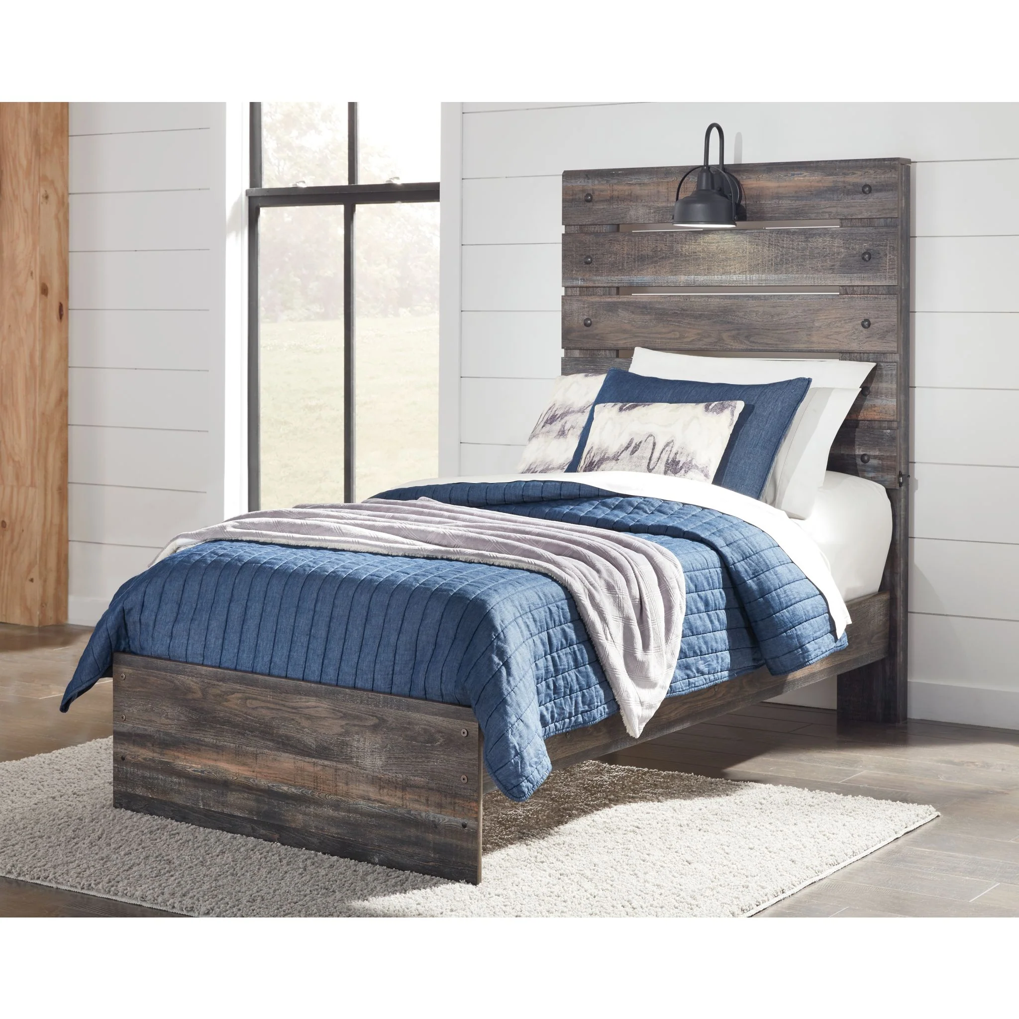 Drystan Panel Bed - Image 3