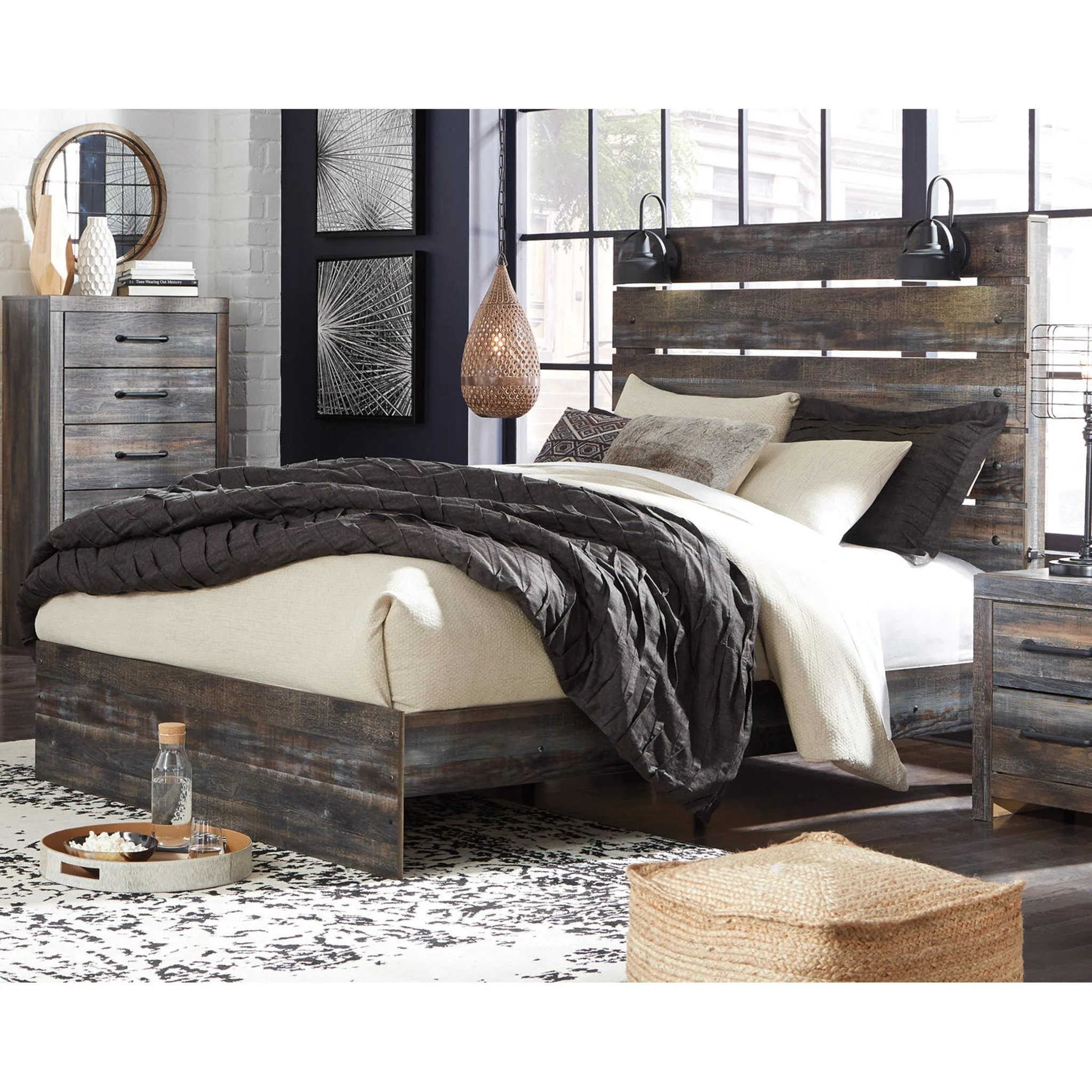 Drystan Panel Bed - Image 4