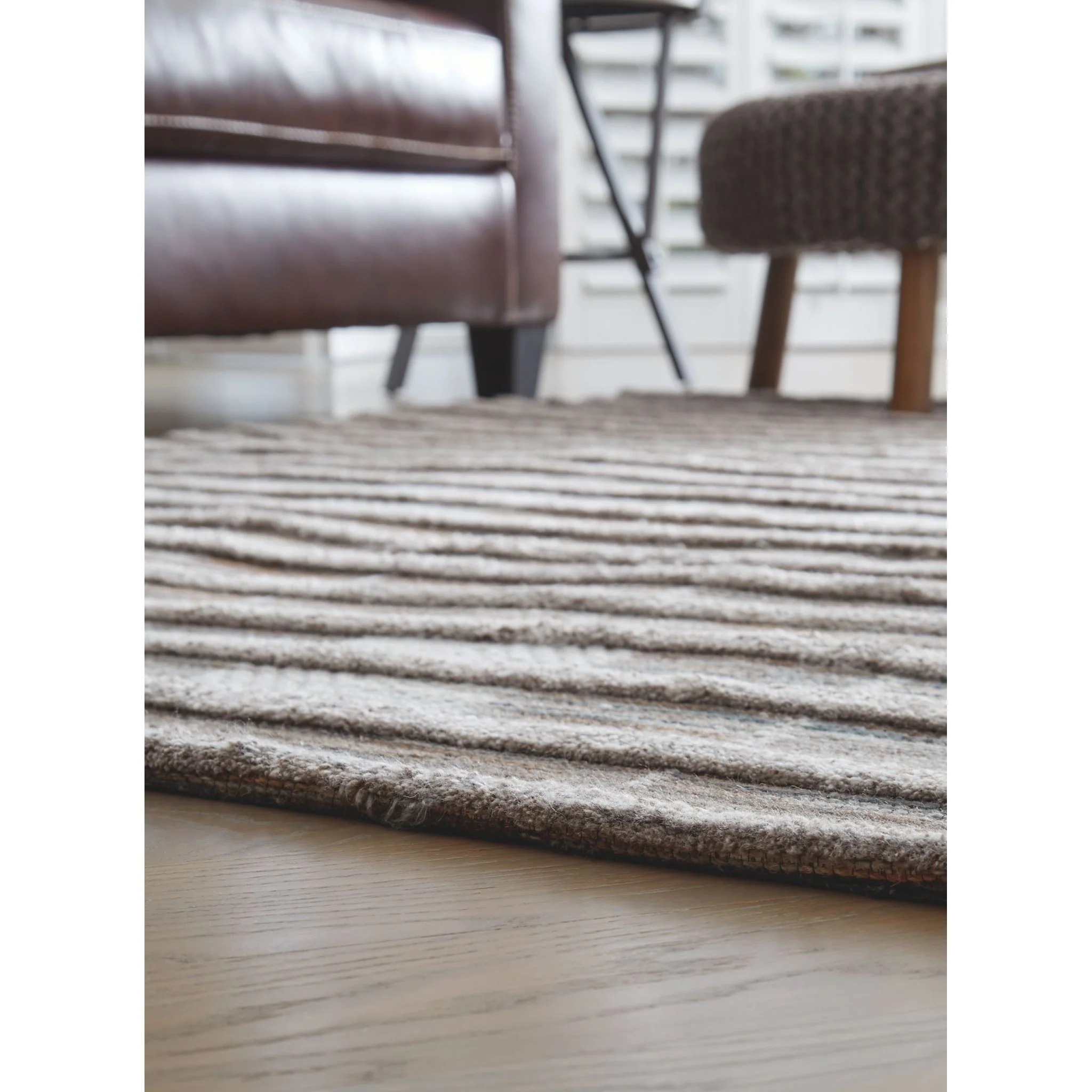 Edrea Area Rug - Image 3