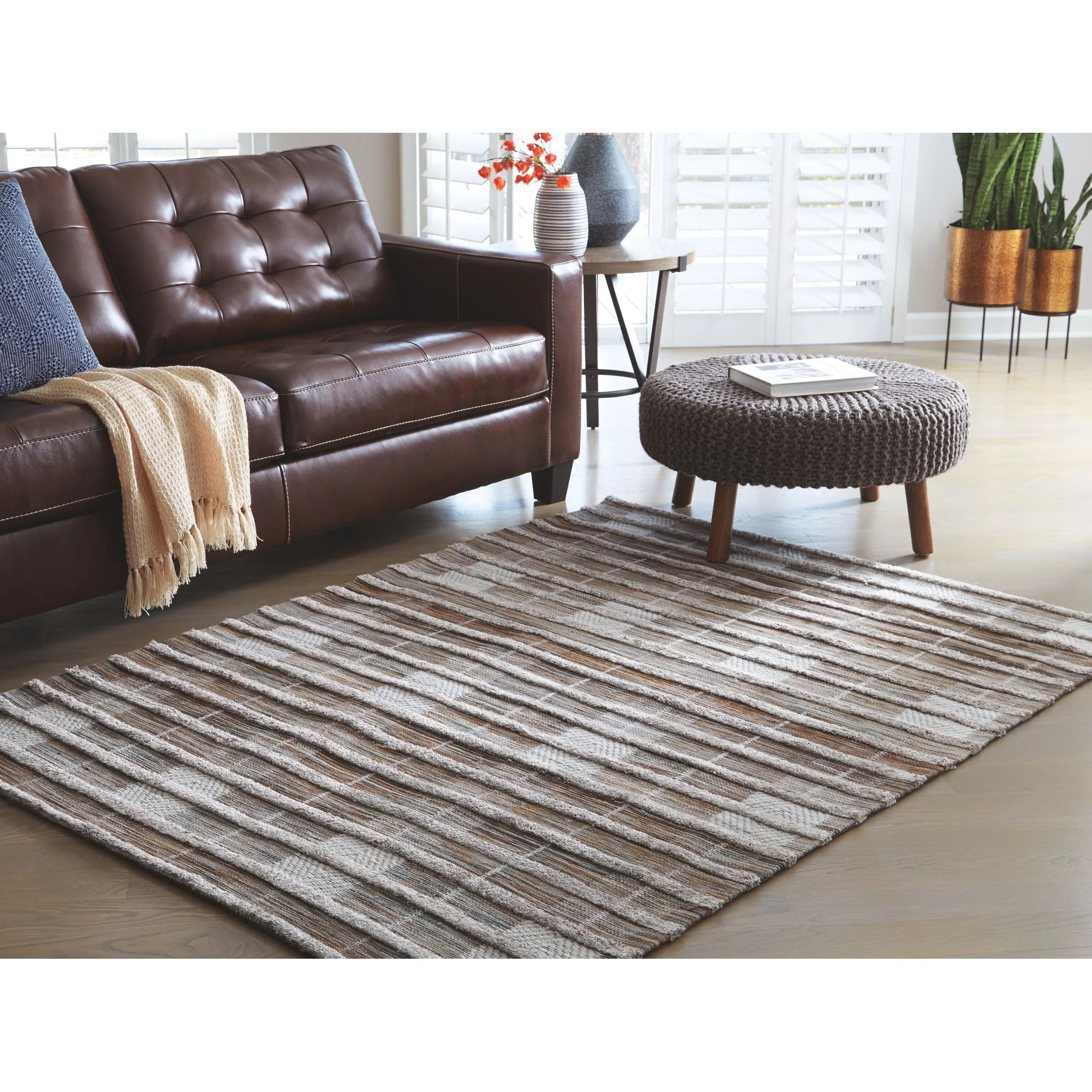 Edrea Area Rug - Image 5