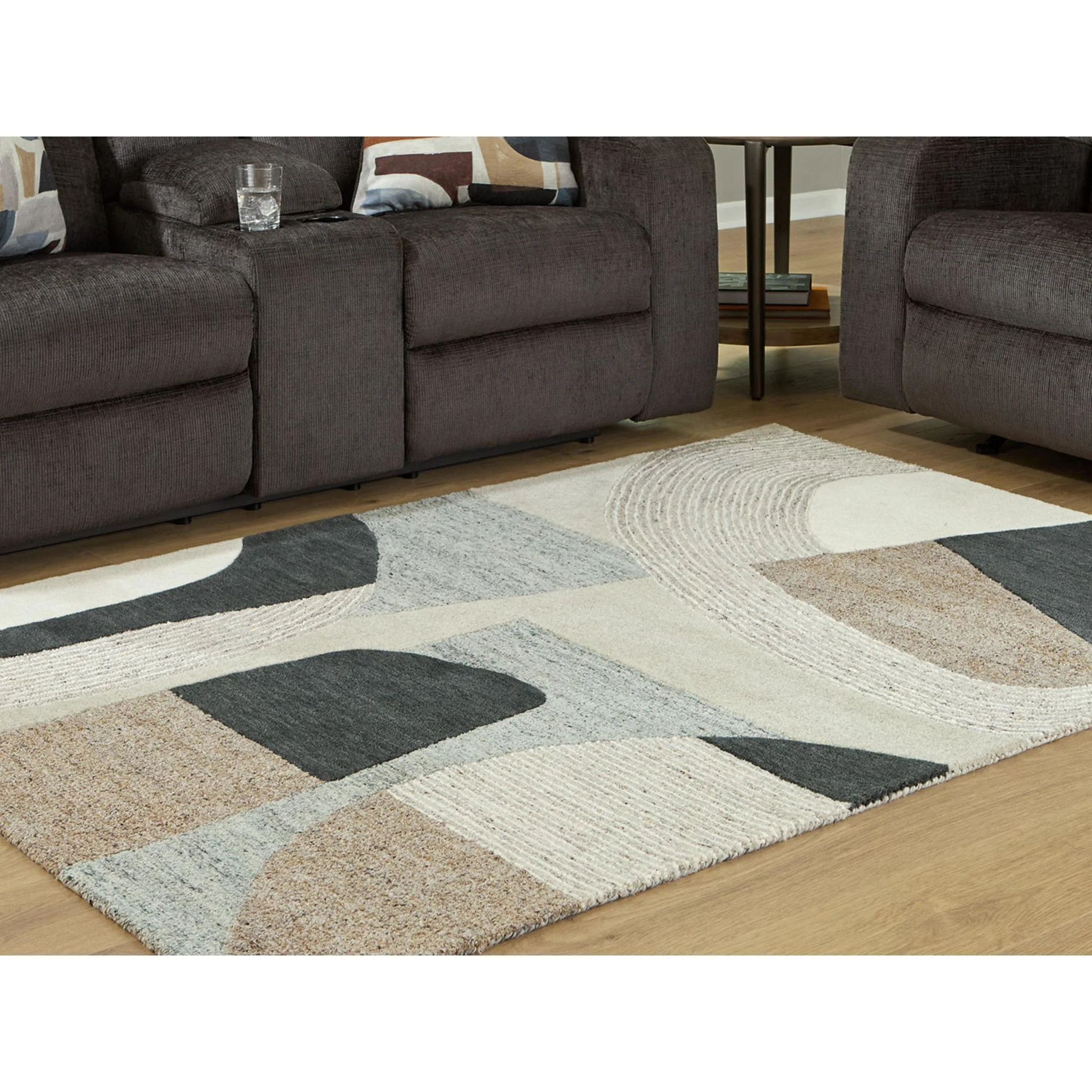 Edrickhill Area Rug - Image 2