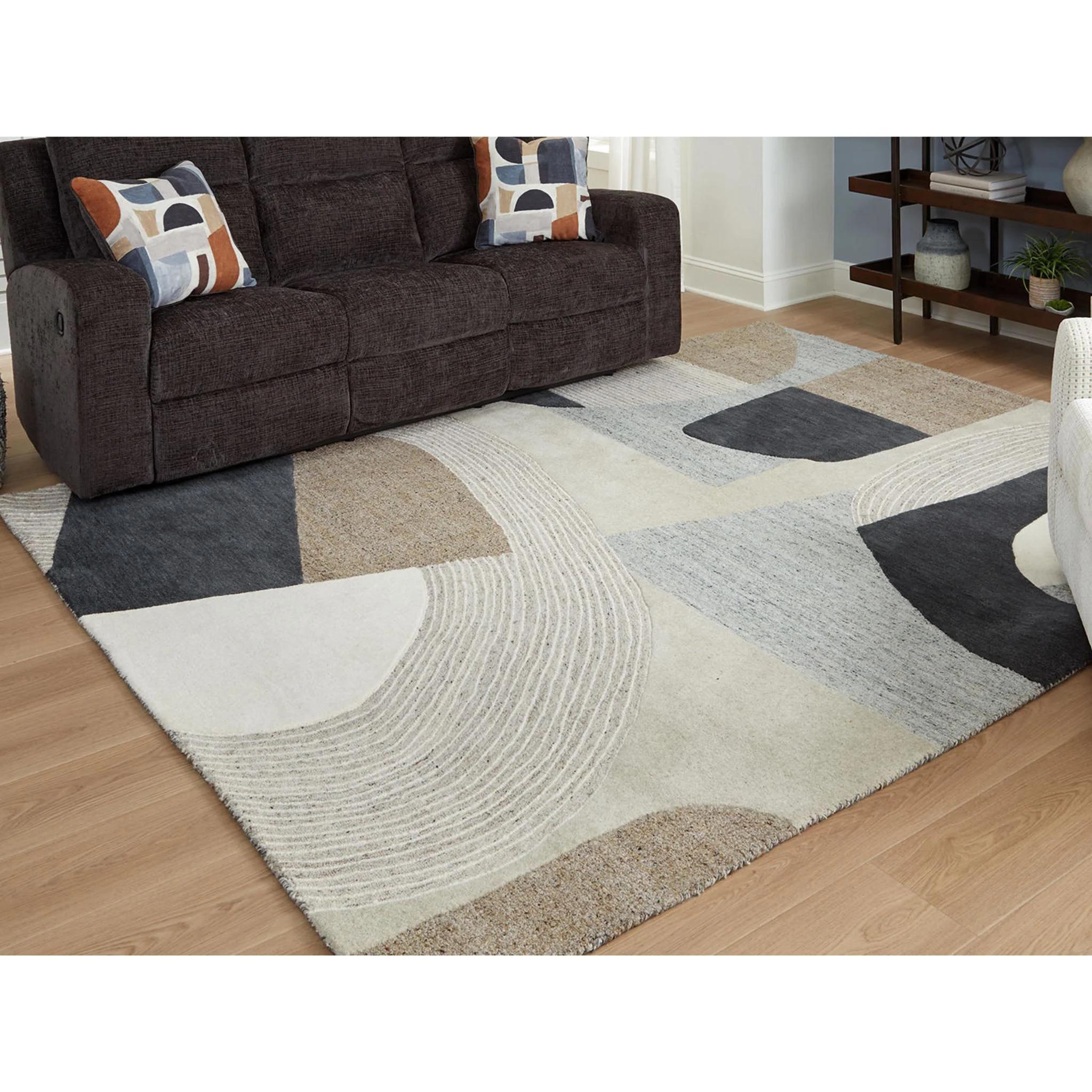 Edrickhill Area Rug - Image 7